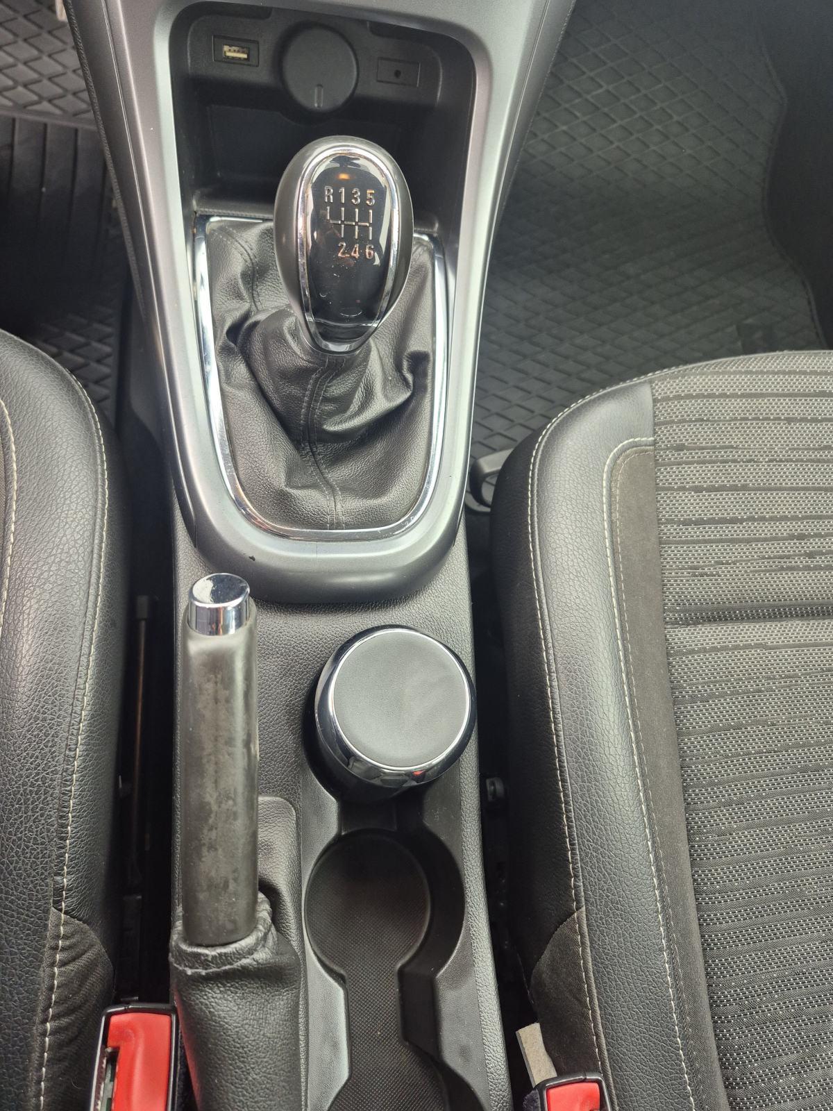 Opel Astra J 1,6 CDTI, fotografija 20