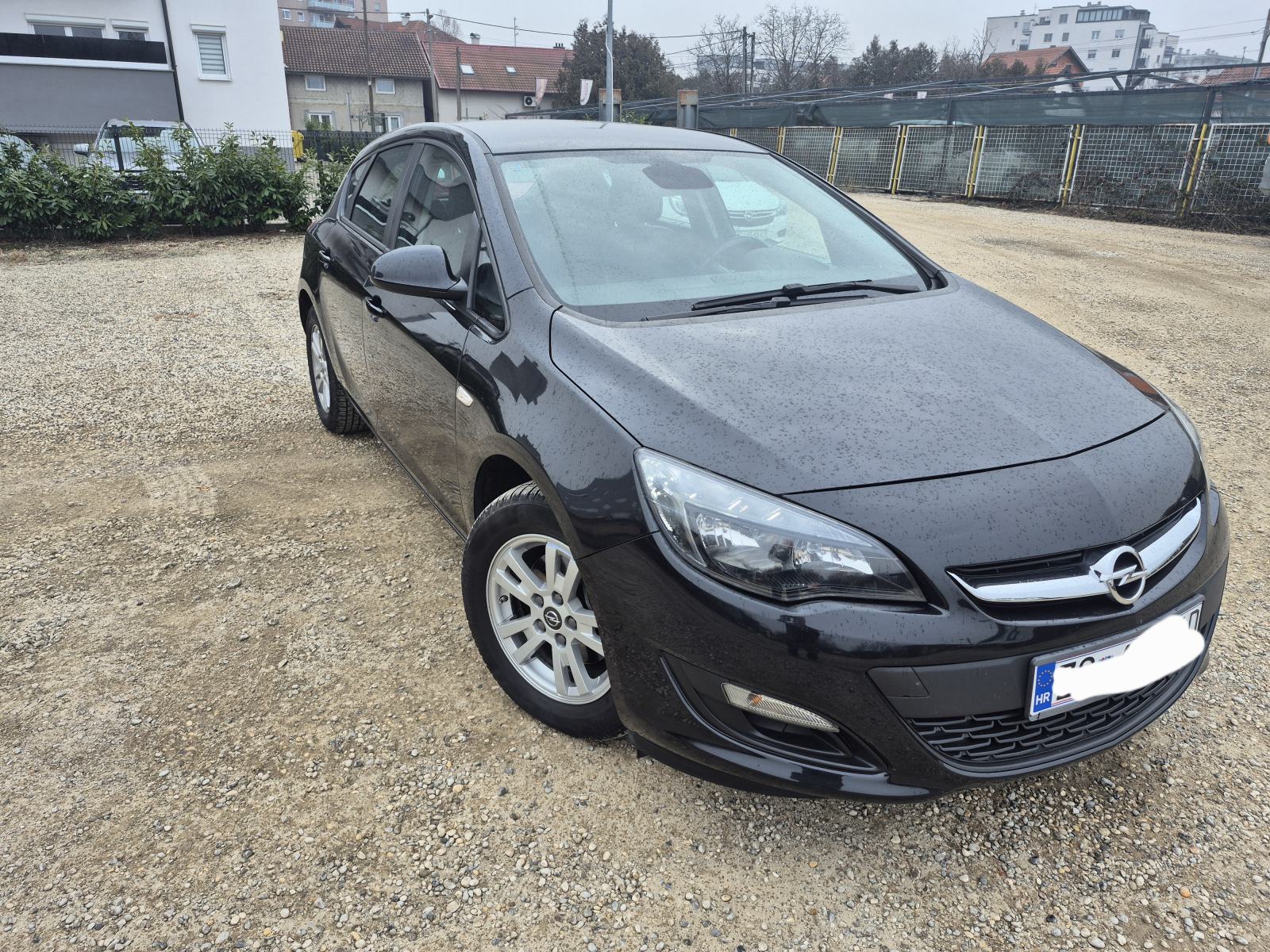 Opel Astra J 1,6 CDTI, fotografija 2