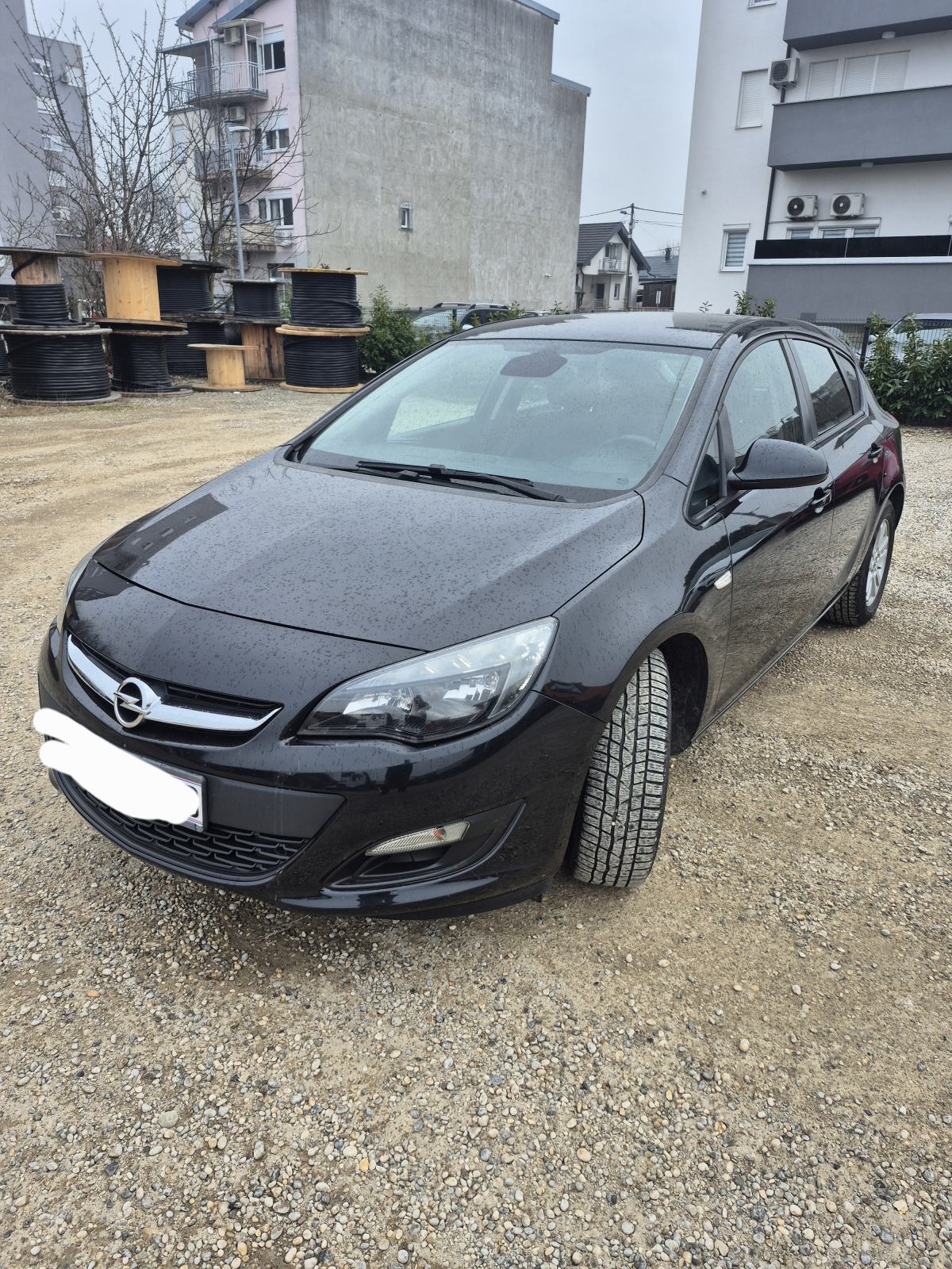 Opel Astra J 1,6 CDTI, fotografija 3