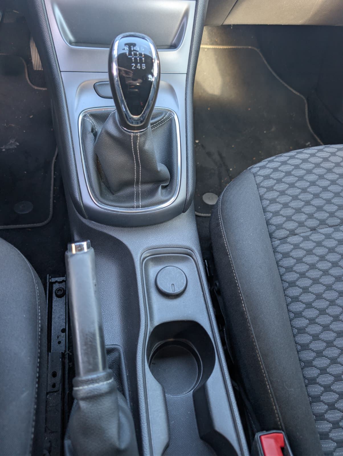 Opel Astra 1.6 CDTI, fotografija 10