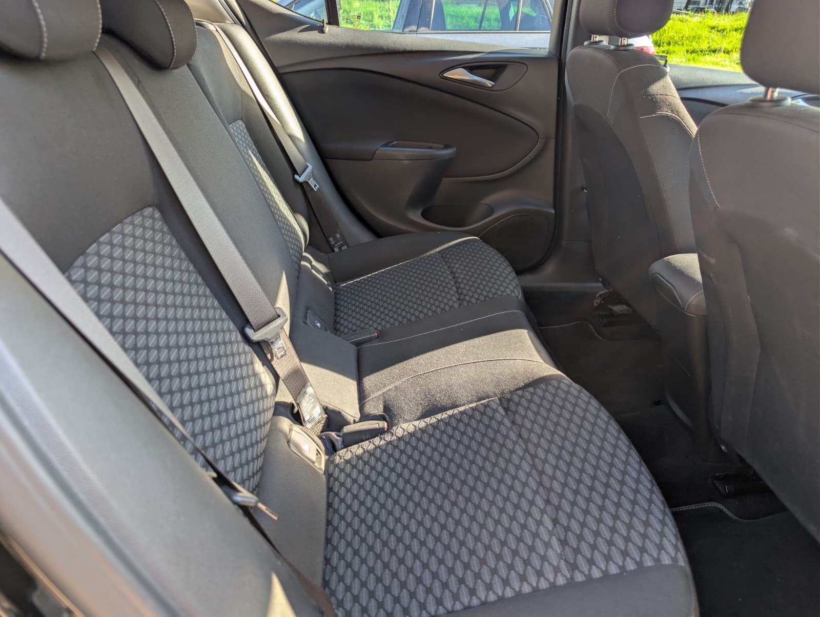 Opel Astra 1.6 CDTI, fotografija 12
