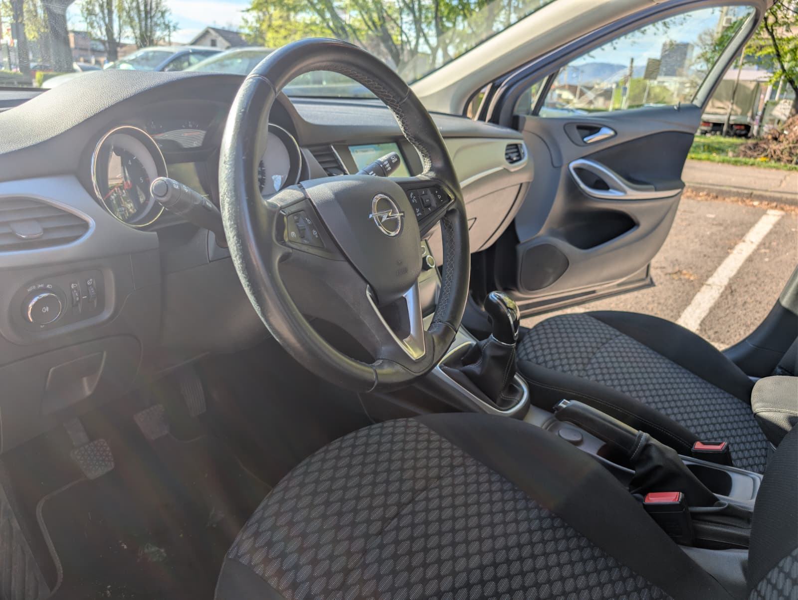 Opel Astra 1.6 CDTI, fotografija 15