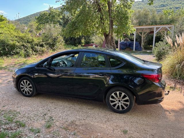Opel Astra 1,6 CDTI , 100 kW, 2016. godište,registriran do 07. mj.2027, fotografija 3