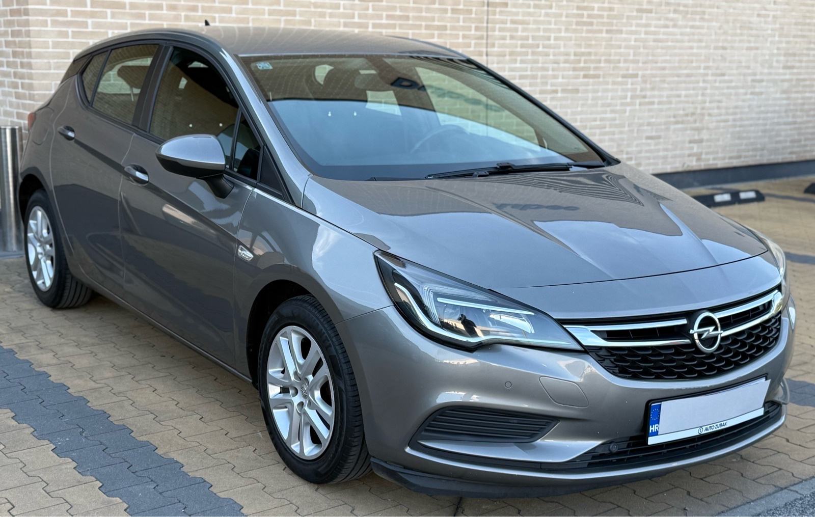 Opel Astra 1,6 CDTI•EURO 6•NAVIGACIJA•LED•ODLIČAN•GARANCIJA•REG.GODINU, fotografija 4