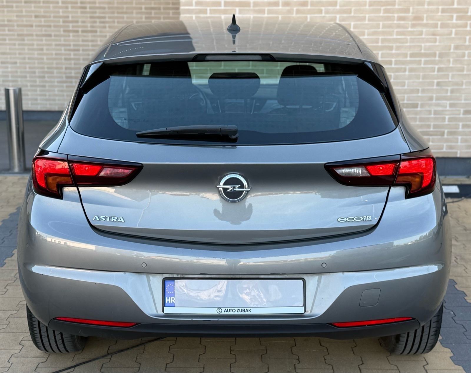 Opel Astra 1,6 CDTI•EURO 6•NAVIGACIJA•LED•ODLIČAN•GARANCIJA•REG.GODINU, fotografija 9