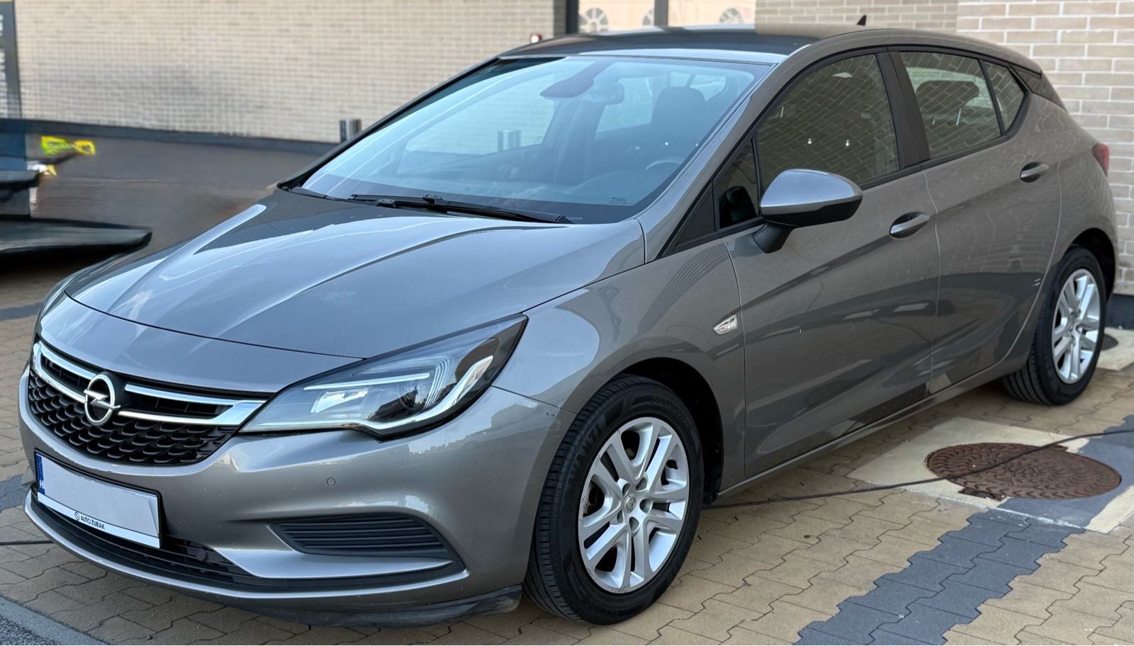 Opel Astra 1,6 CDTI•EURO 6•NAVIGACIJA•LED•ODLIČAN•GARANCIJA•REG.GODINU, fotografija 13