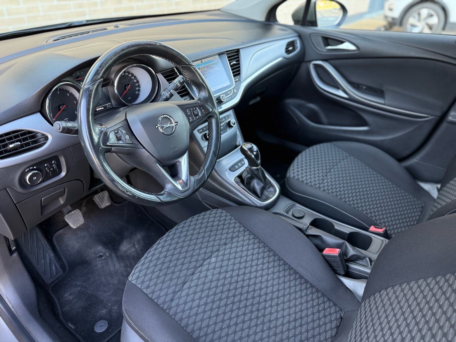 Opel Astra 1,6 CDTI•EURO 6•NAVIGACIJA•LED•ODLIČAN•GARANCIJA•REG.GODINU, fotografija 16