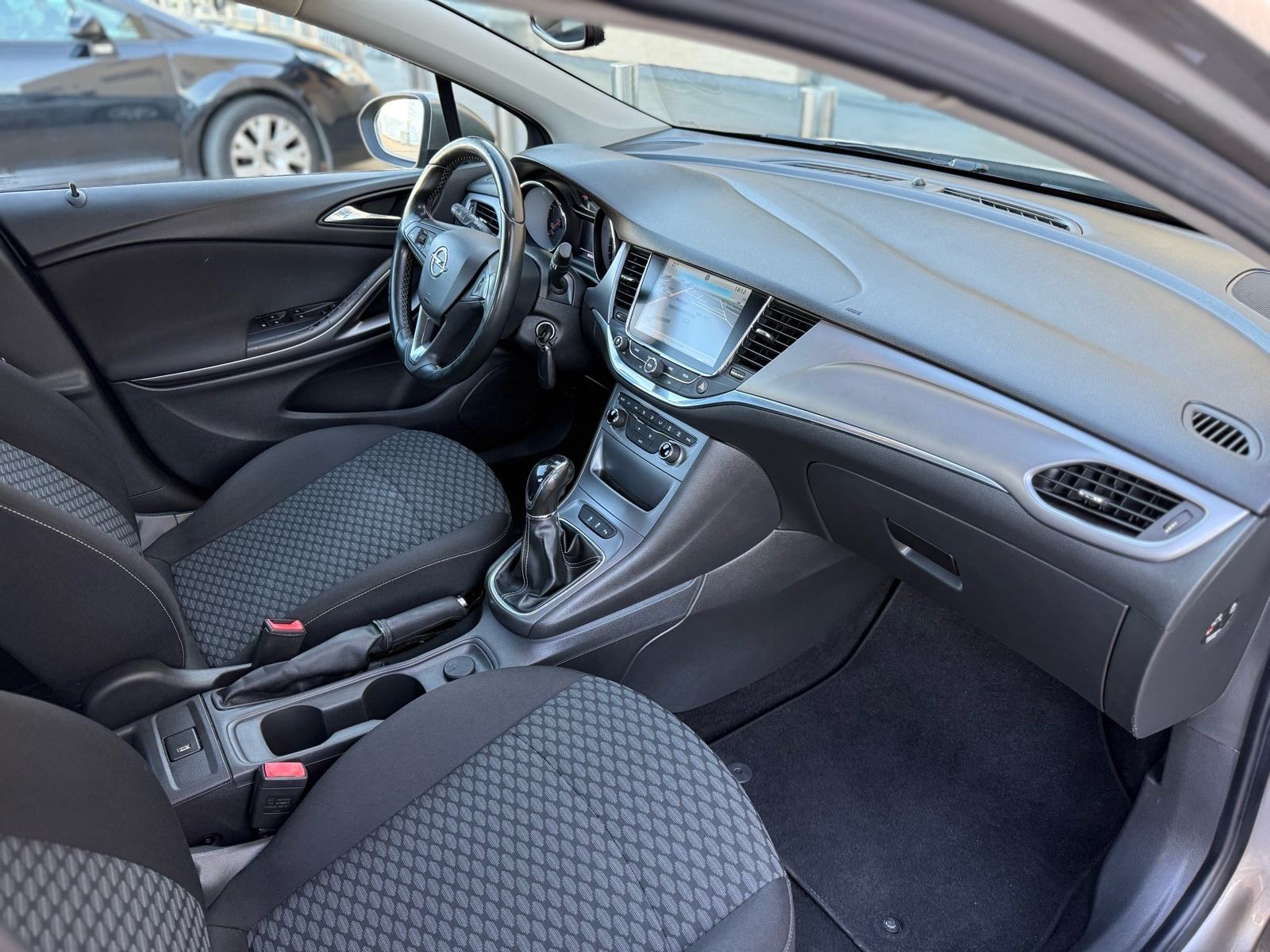 Opel Astra 1,6 CDTI•EURO 6•NAVIGACIJA•LED•ODLIČAN•GARANCIJA•REG.GODINU, fotografija 17