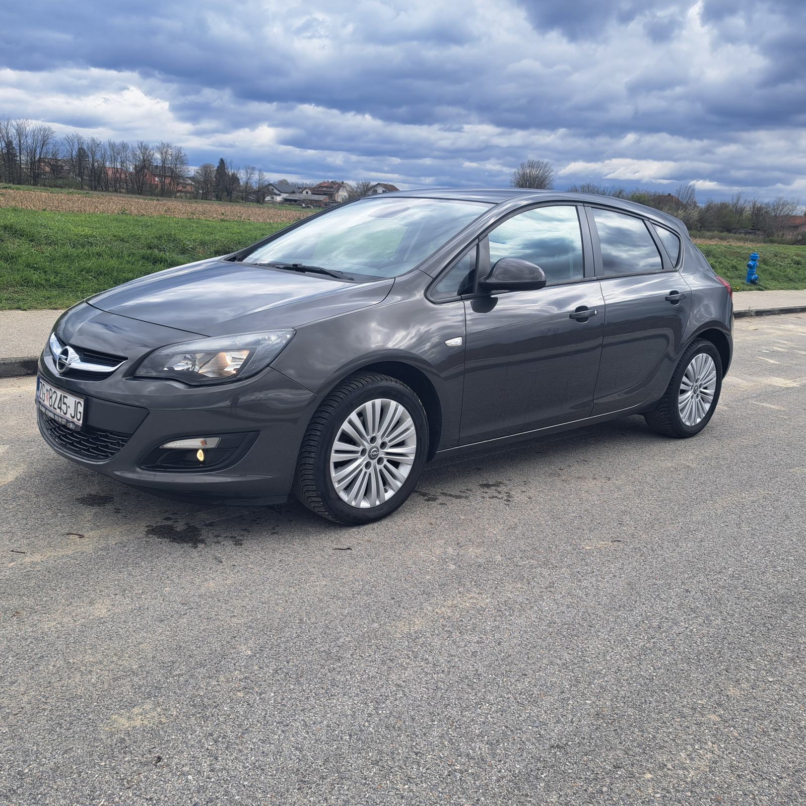 Opel Astra 1.6 CDTI, fotografija 6