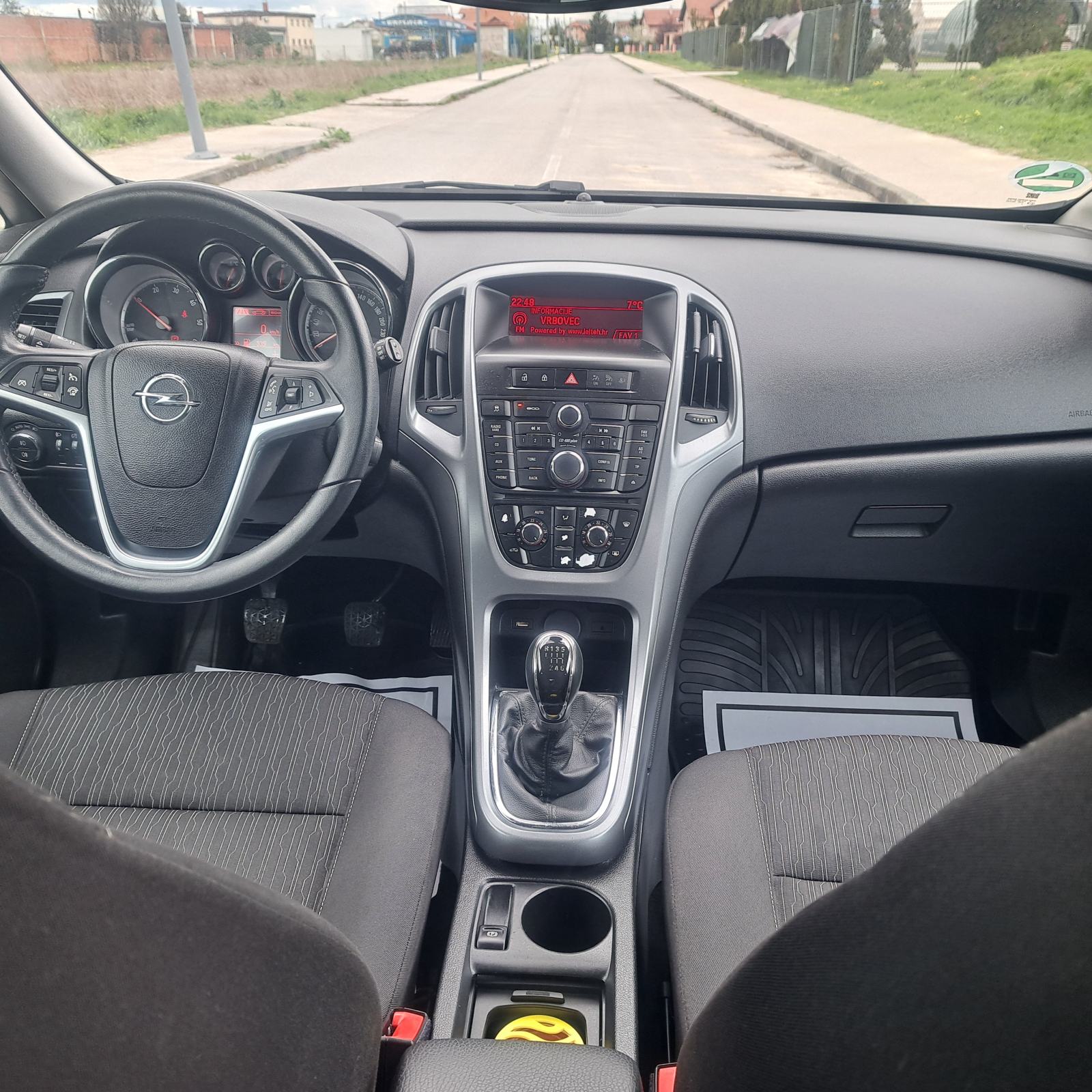 Opel Astra 1.6 CDTI, fotografija 9