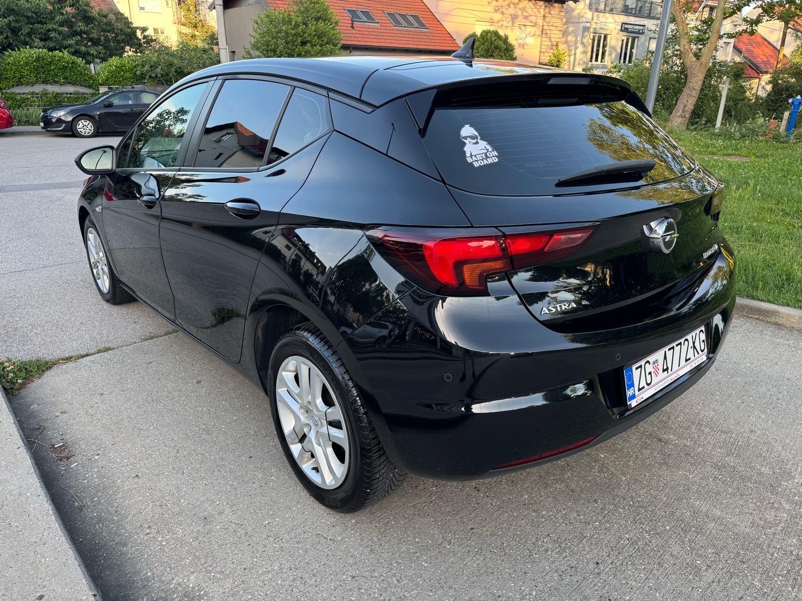 Opel Astra 1.6 CDTI, fotografija 6