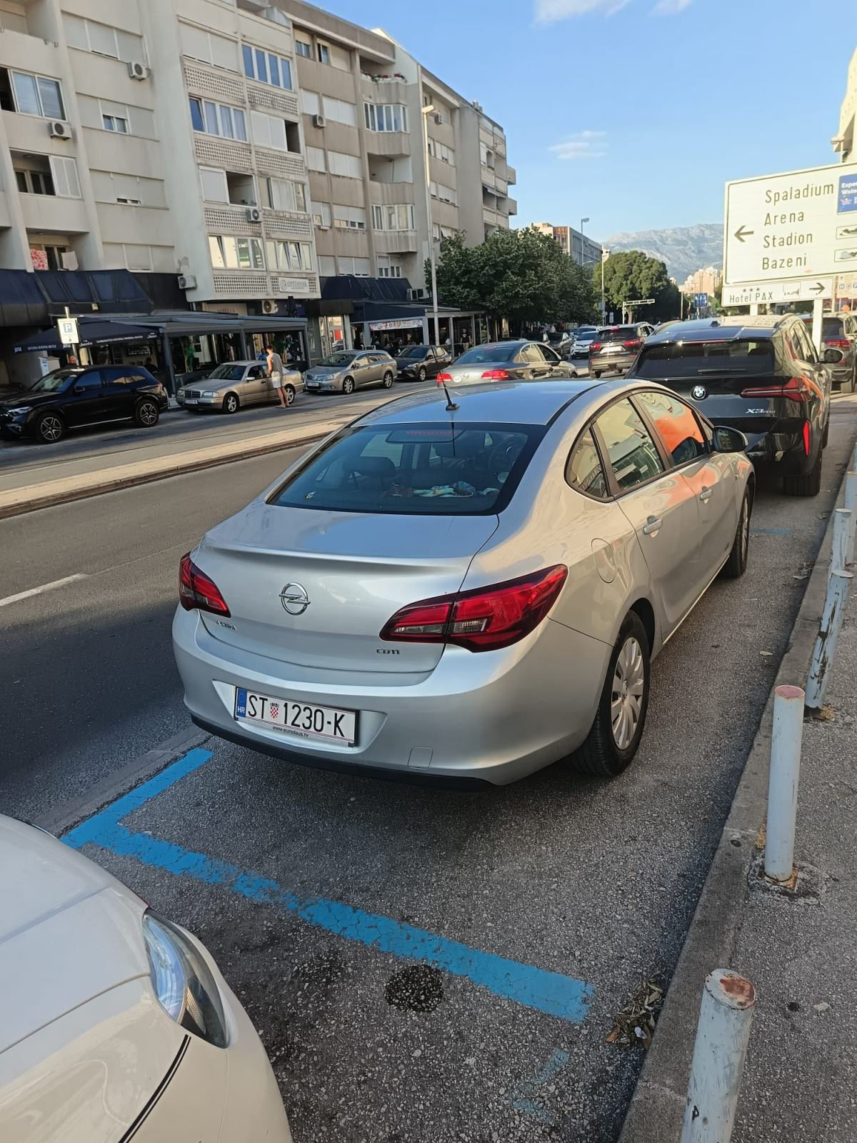 Opel Astra 1.6 CDTI, pogled izvana - slika 2