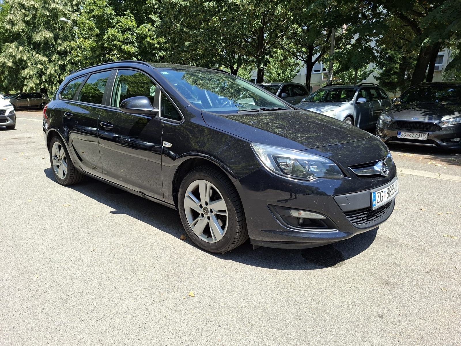 Opel Astra J 1,6 CDTI, fotografija 1