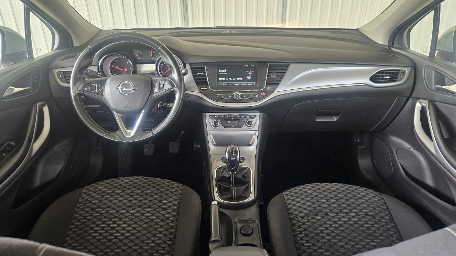 Opel Astra 1.6 CDTI, fotografija 5
