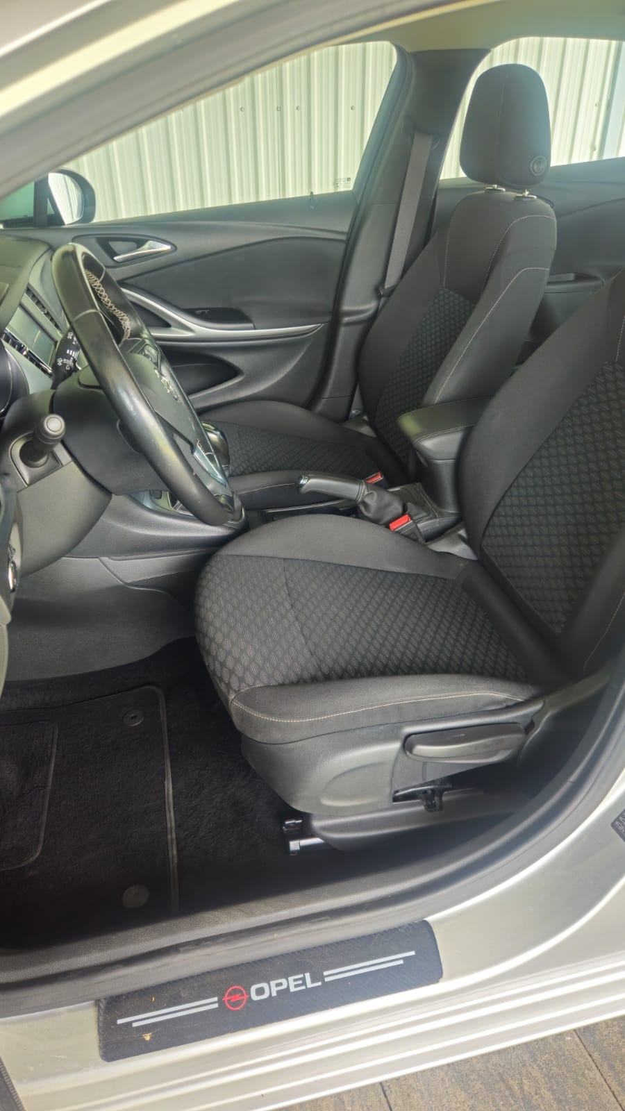 Opel Astra 1.6 CDTI, fotografija 6