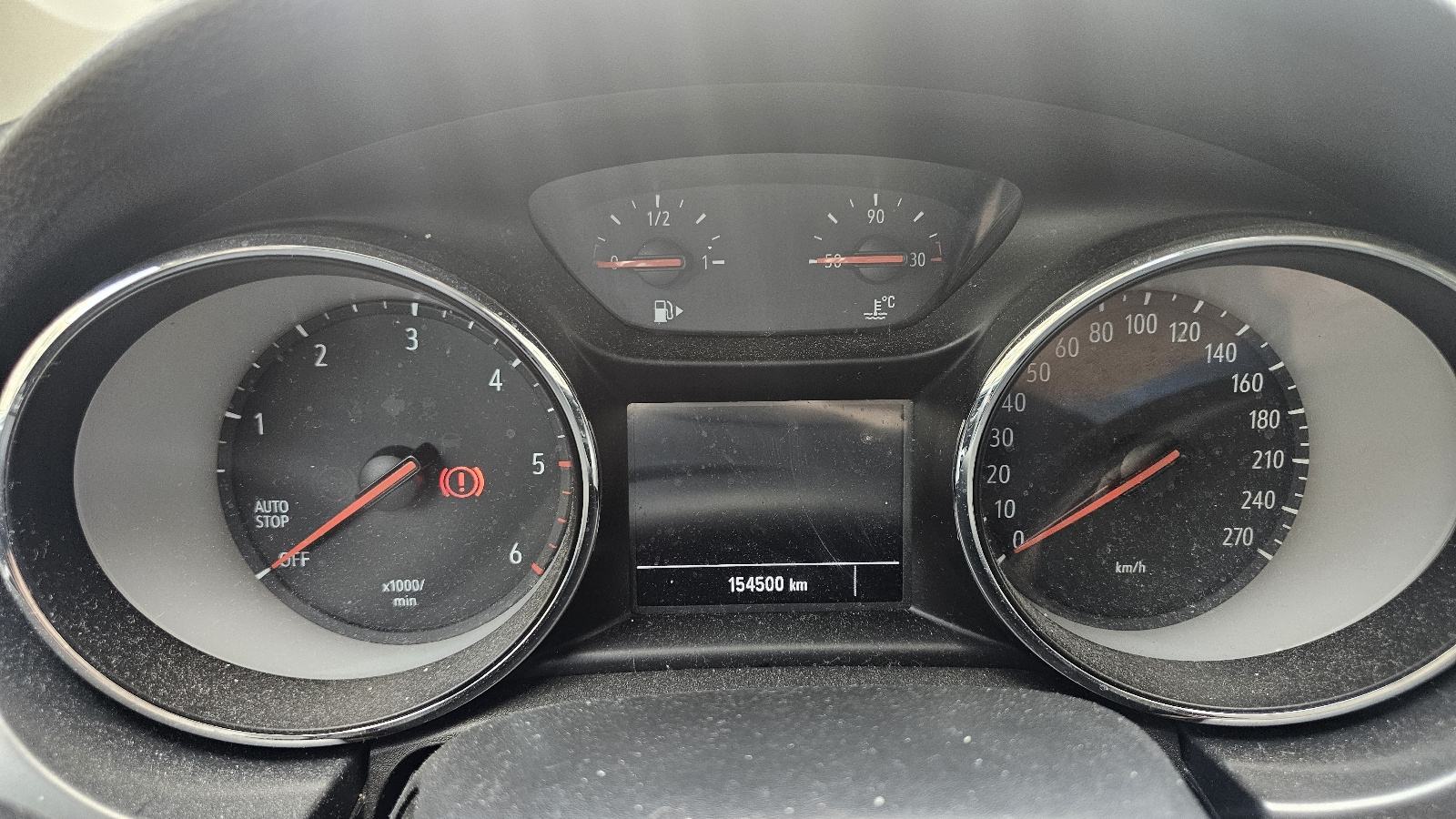 Opel Astra 1.6 CDTI, fotografija 10