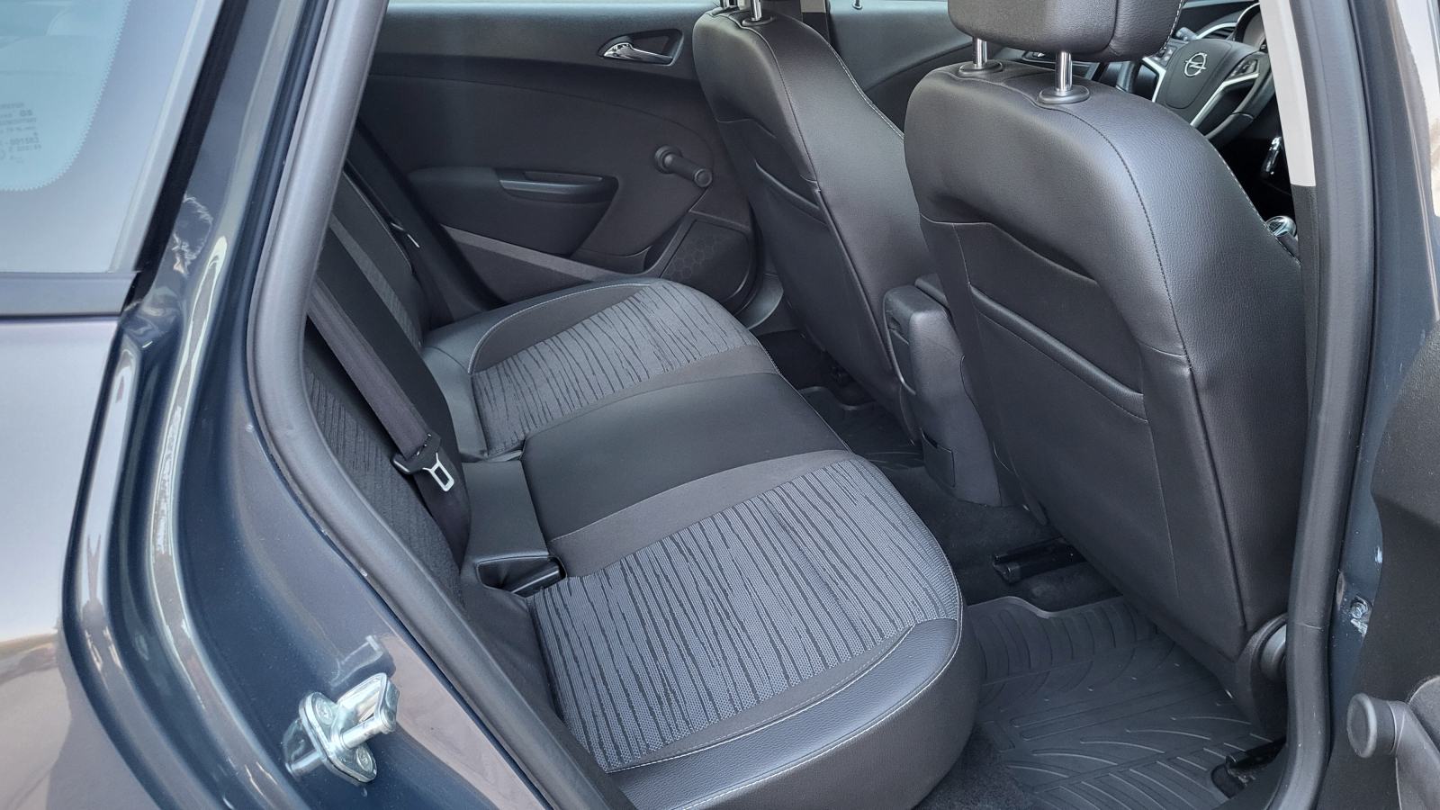 Opel Astra 1.6 CDTI *HR AUTO * 1 VLASNIK *112.700 KM, fotografija 9