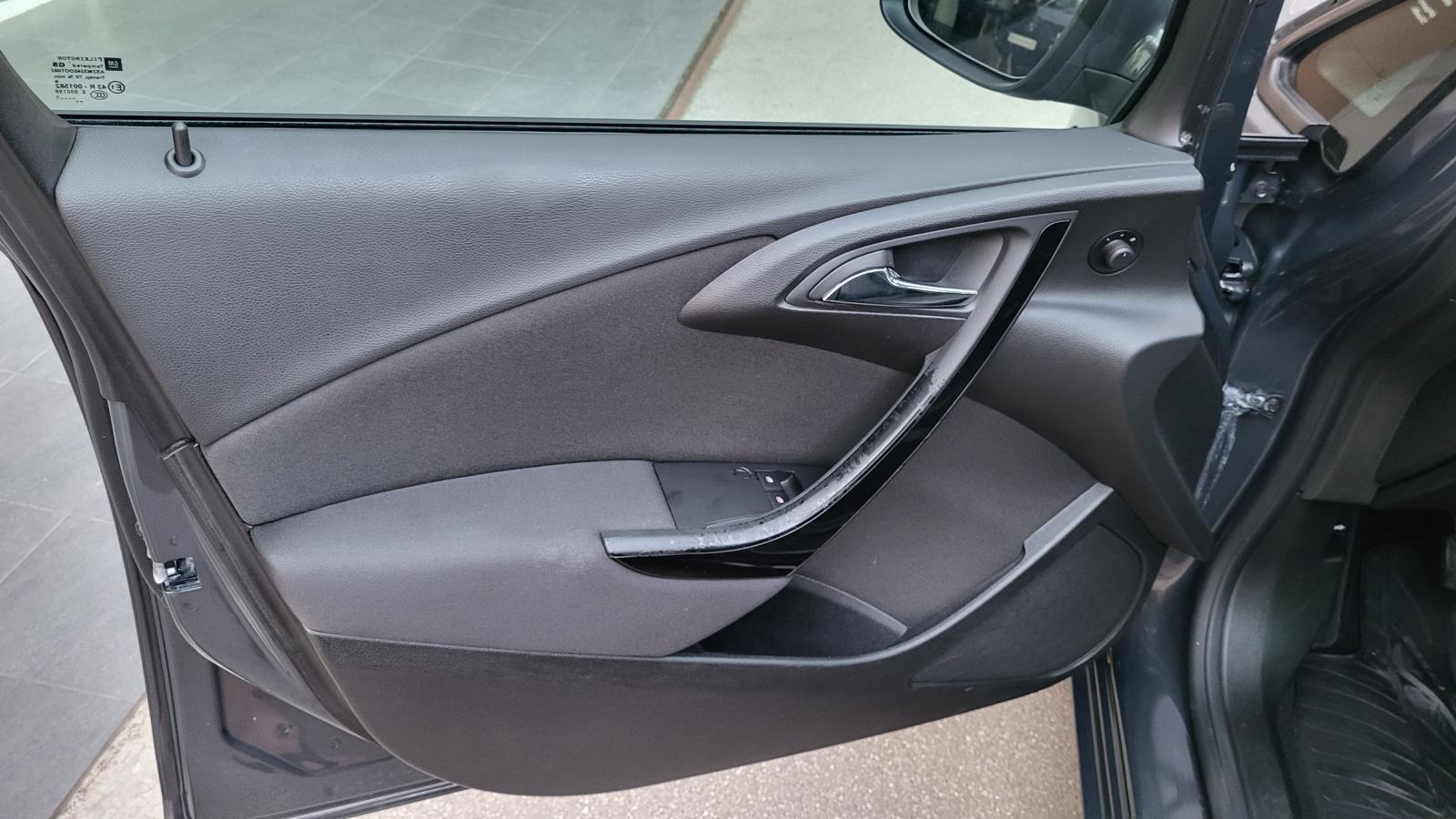Opel Astra 1.6 CDTI *HR AUTO * 1 VLASNIK *112.700 KM, fotografija 13