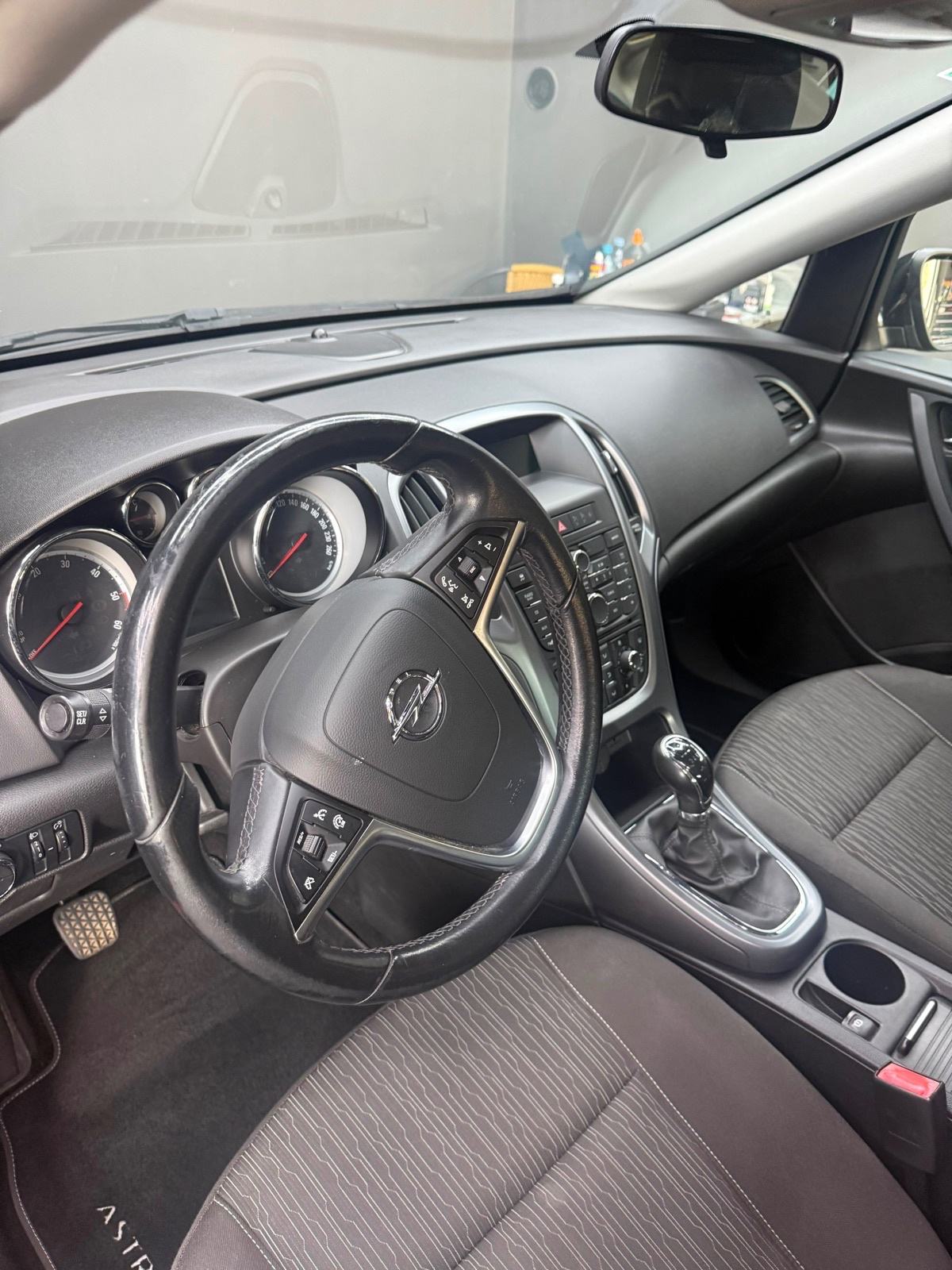 Opel Astra 1,6 CDTI, fotografija 4
