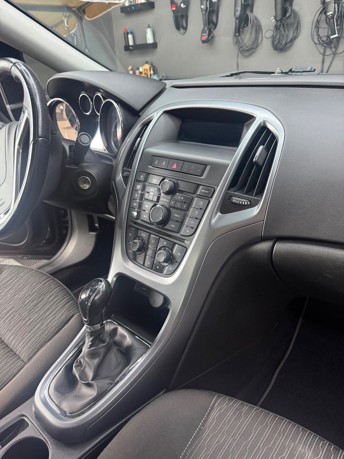 Opel Astra 1,6 CDTI, fotografija 8