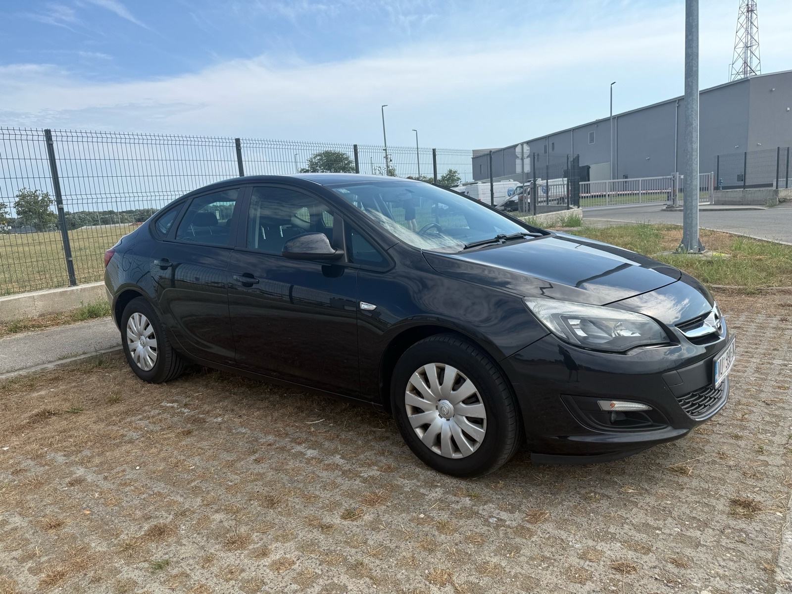 Opel Astra 1,6 CDTI, fotografija 1