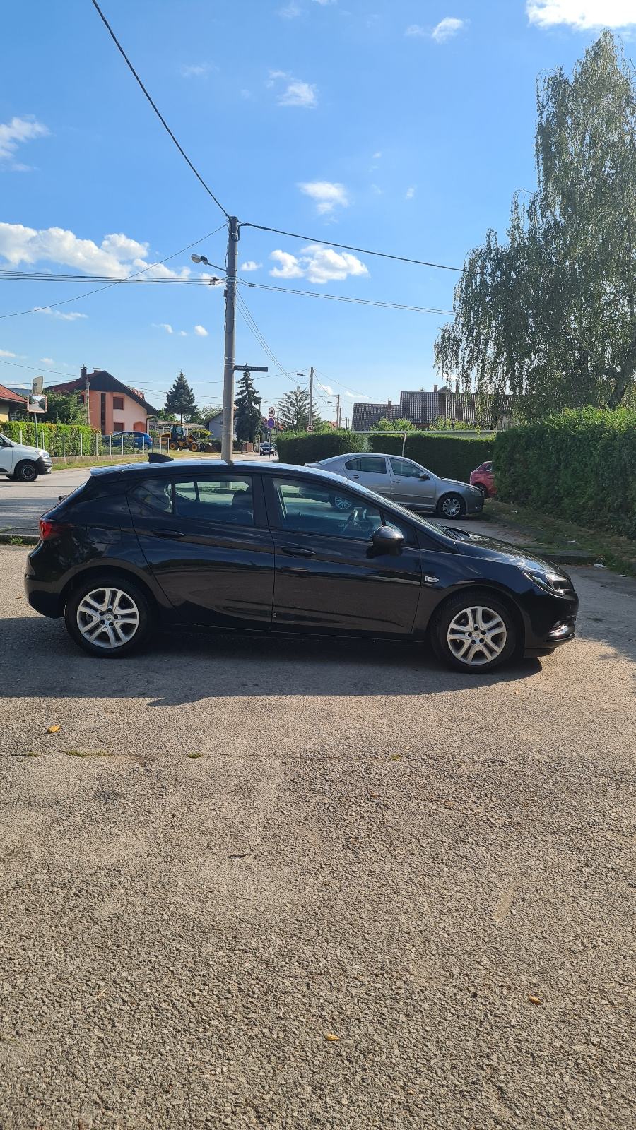 Opel Astra 1.6 CDTI, fotografija 3