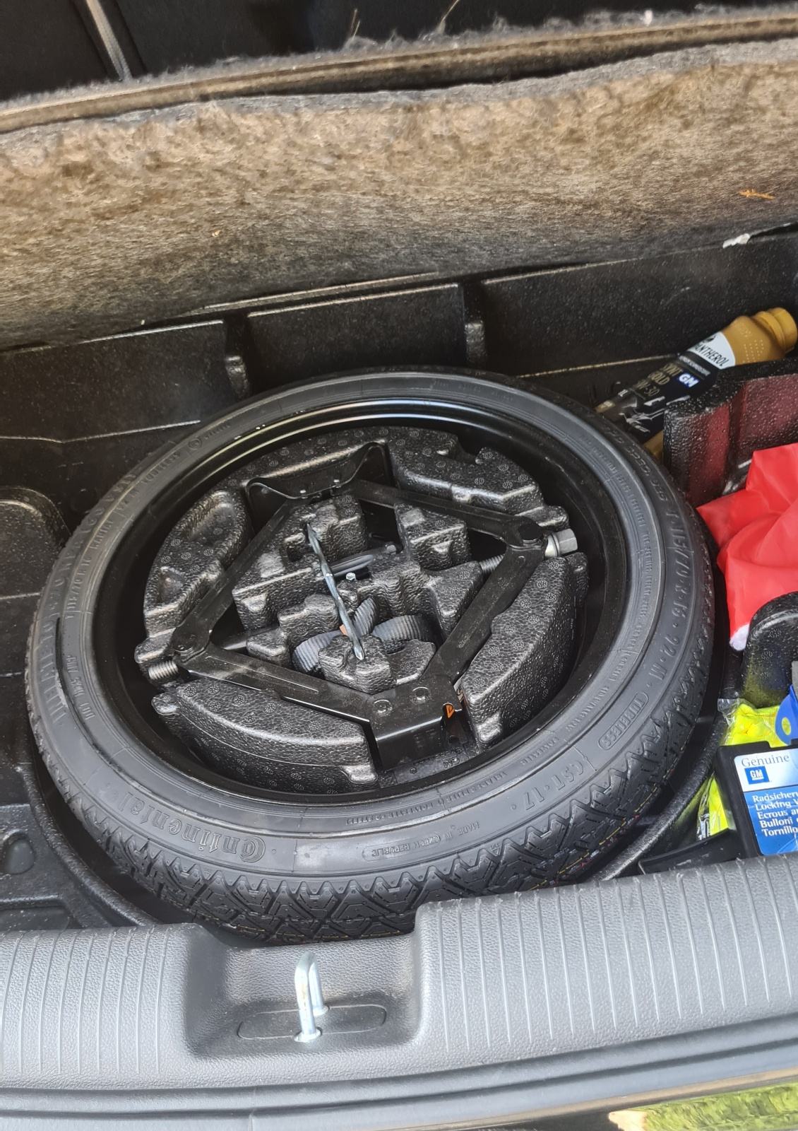 Opel Astra 1.6 CDTI, fotografija 17
