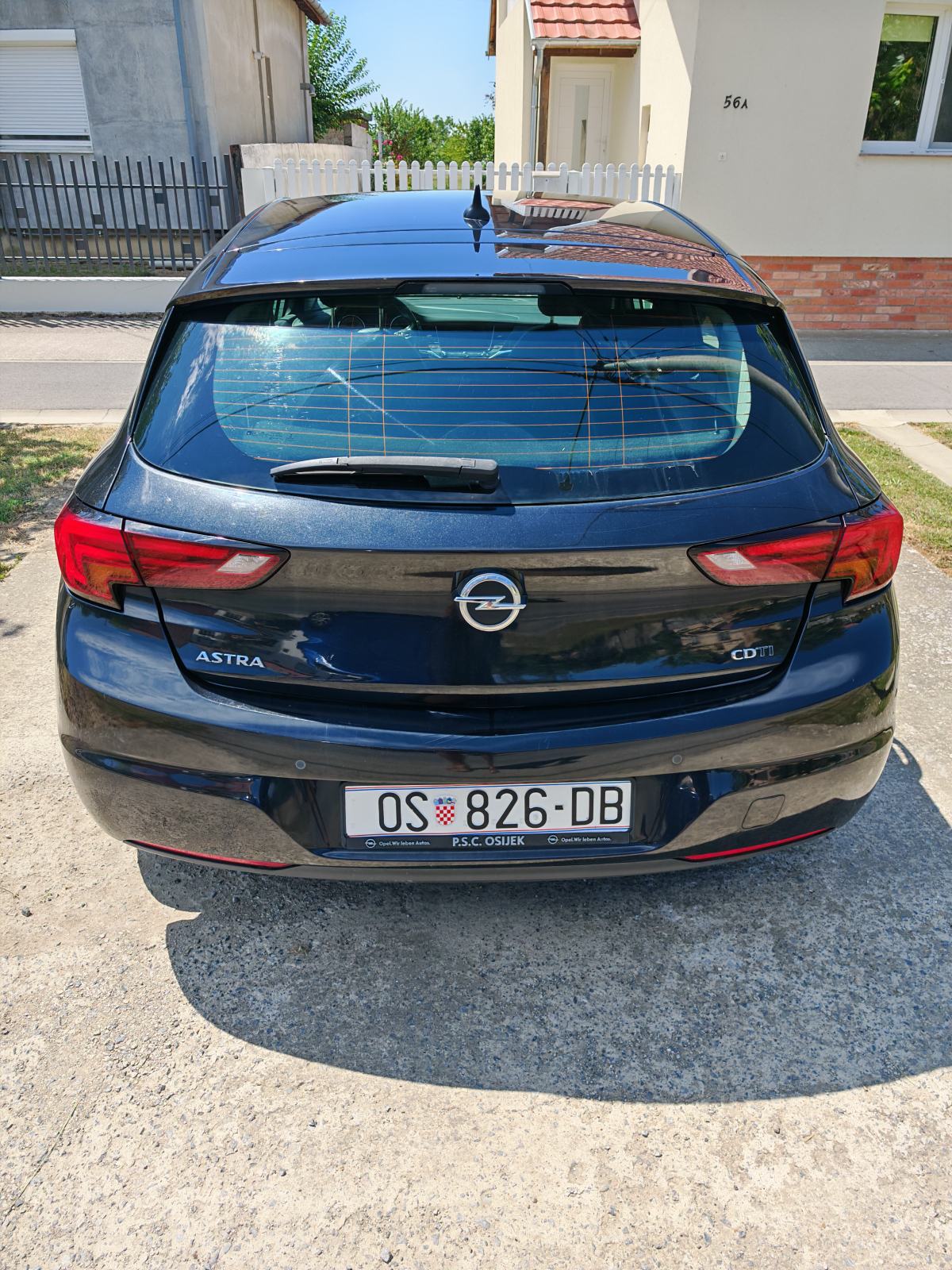 Opel Astra 1.6 CDTI, fotografija 4