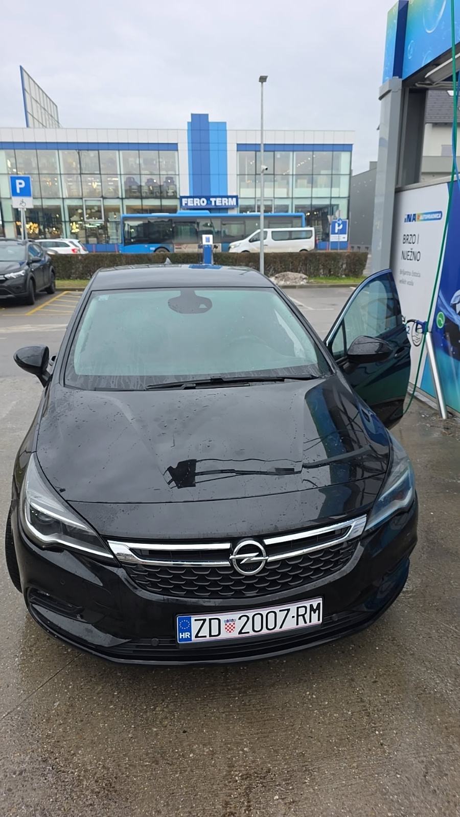 Opel Astra 1.6 CDTI FULL OPREMA ČITAJ OGLAS, fotografija 2