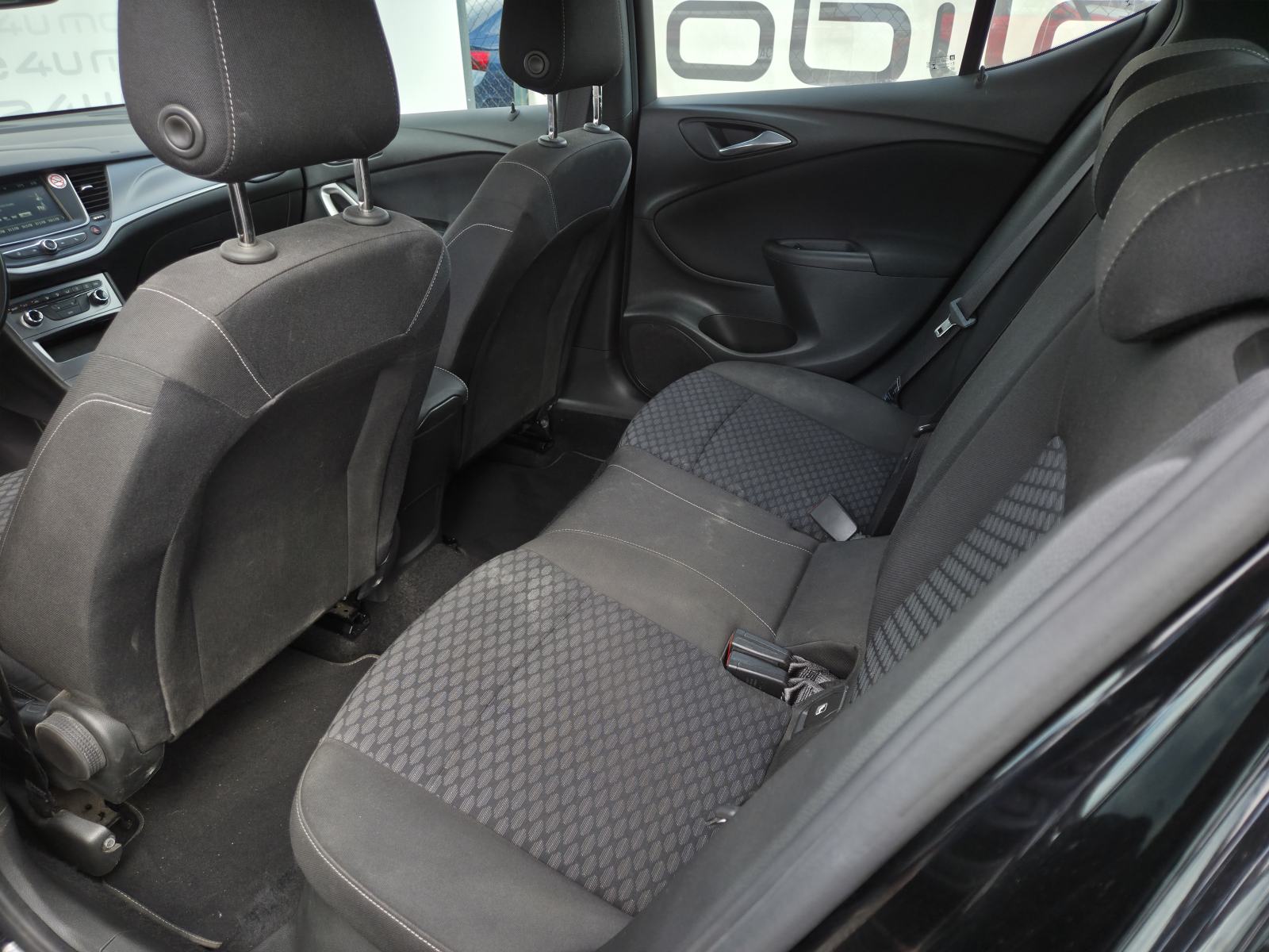 Opel Astra 1.6 CDTI, fotografija 7