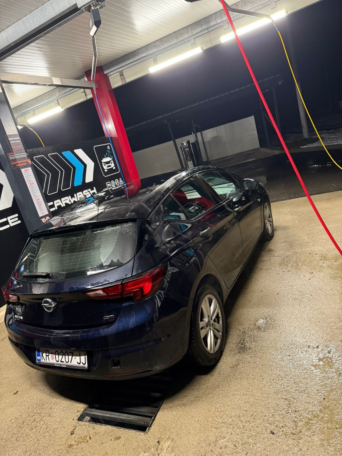 Opel Astra 1.6 CDTI, fotografija 5