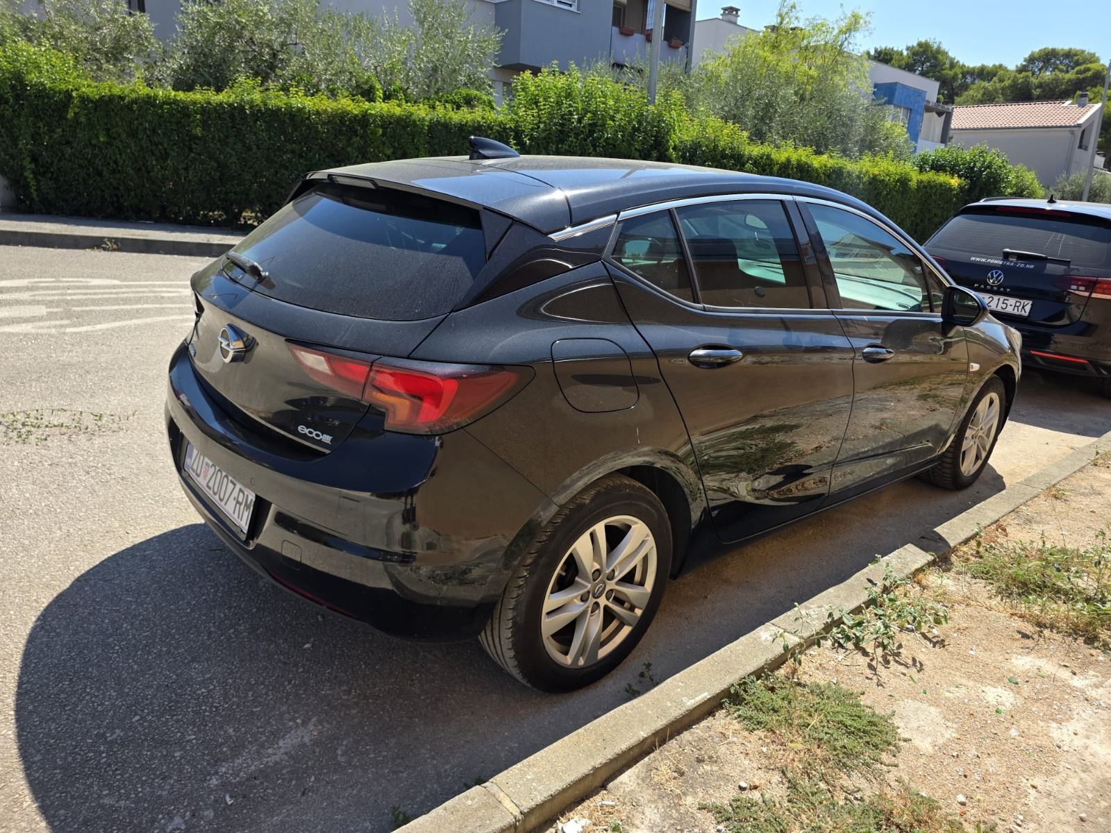 Opel Astra 1.6 CDTI FULL OPREMA ČITAJ OGLAS, fotografija 7