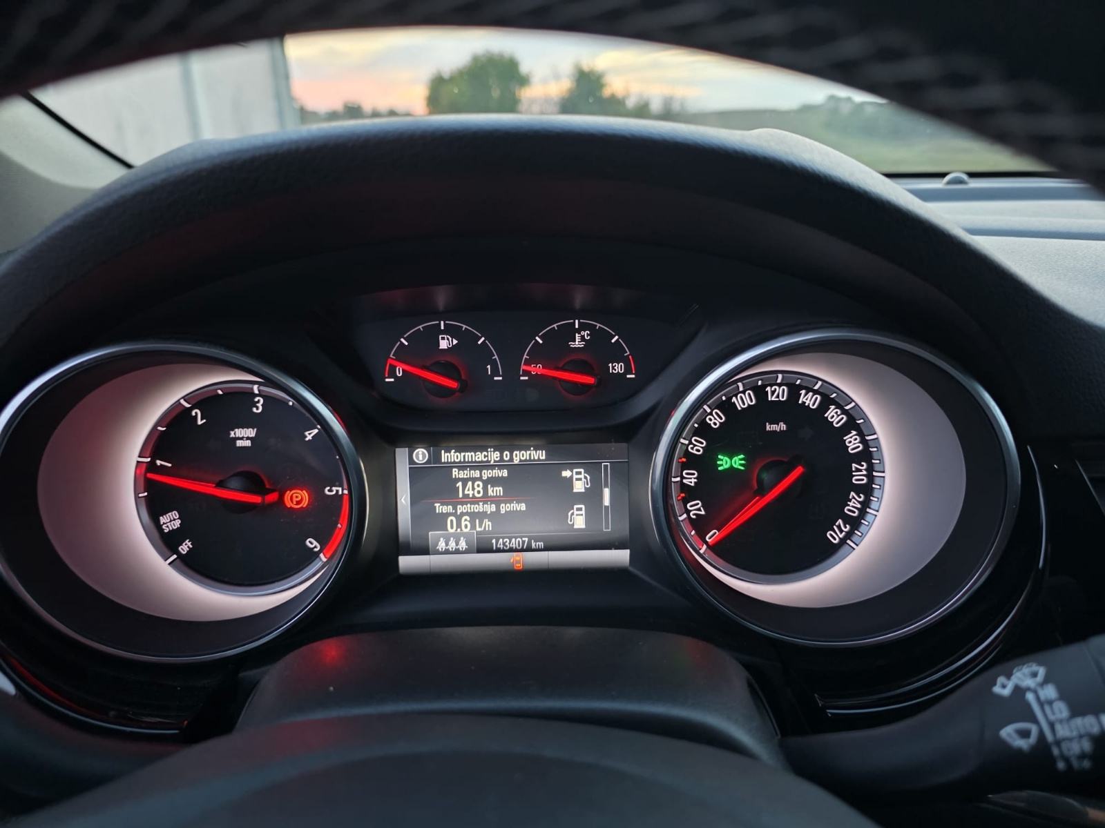 Opel Astra 1,6 CDTI, fotografija 12