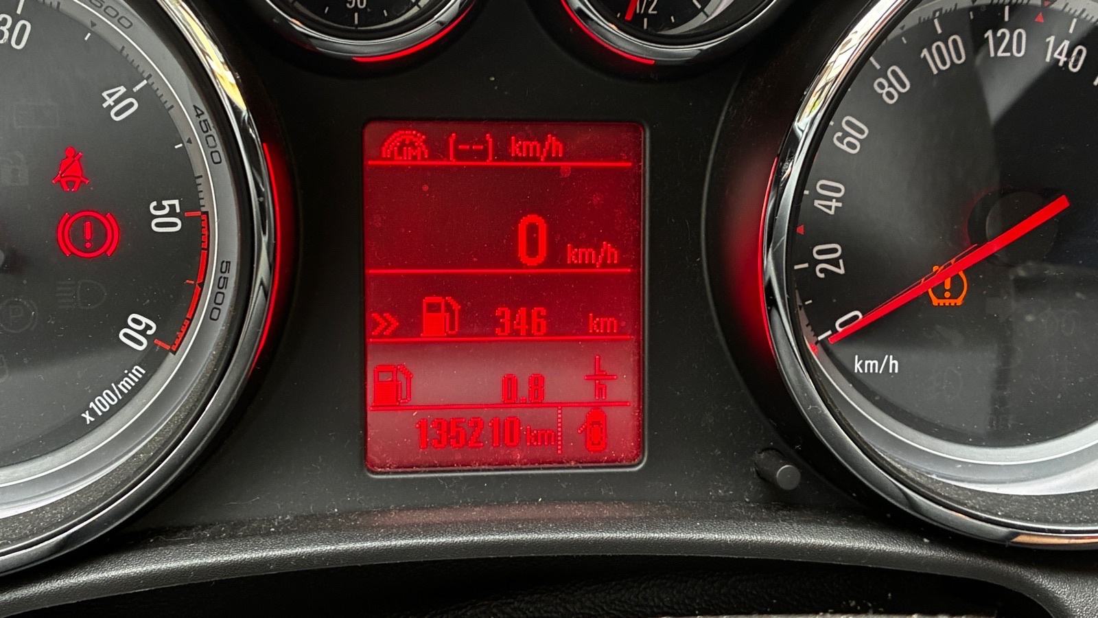 Opel Astra 1,6 *HR AUTO*, fotografija 11