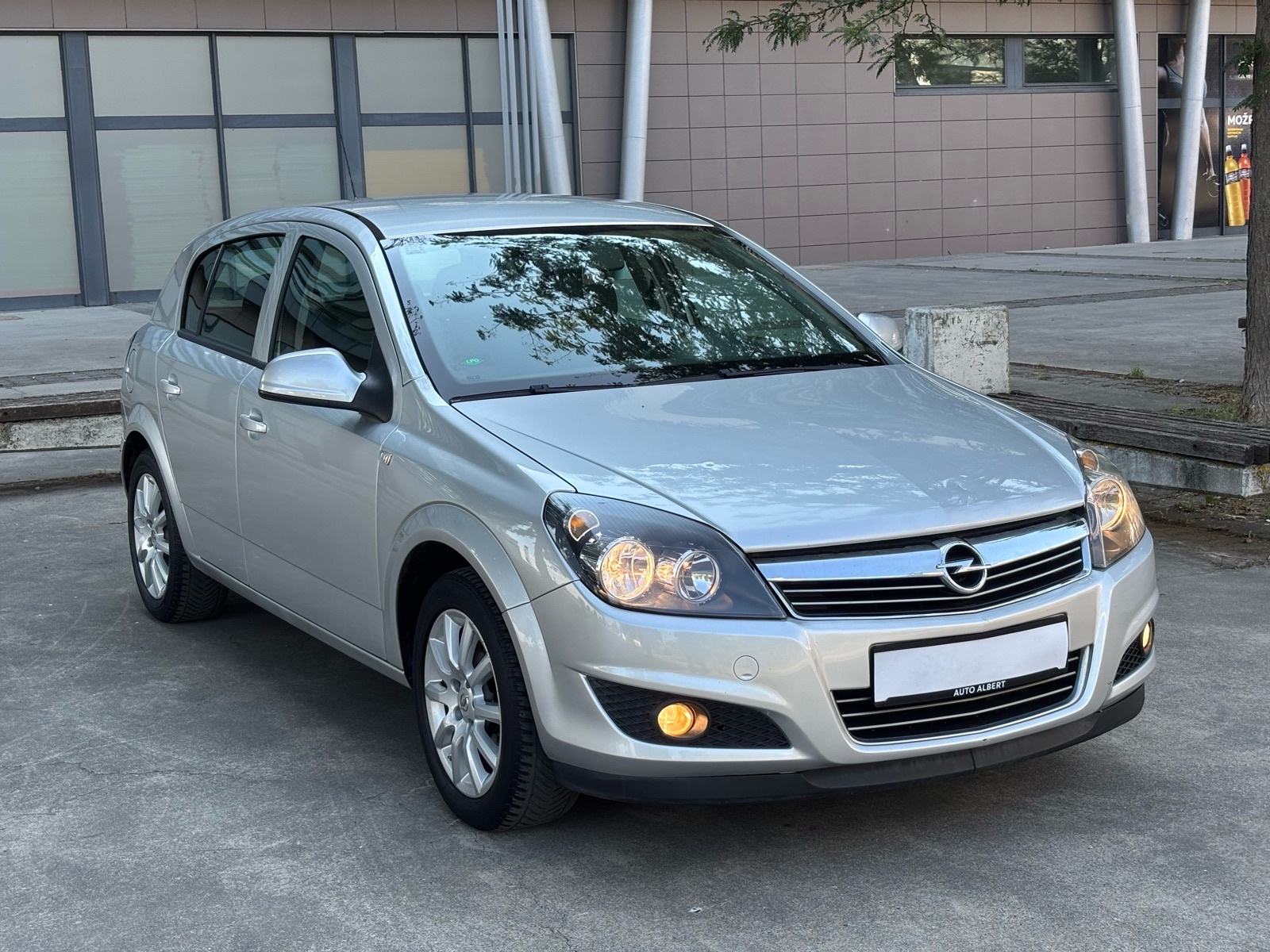 Opel Astra 1,6, PLIN✅️ KLIMA, KAMERA, NAVI., ODLIČNA, pogled izvana - slika 3