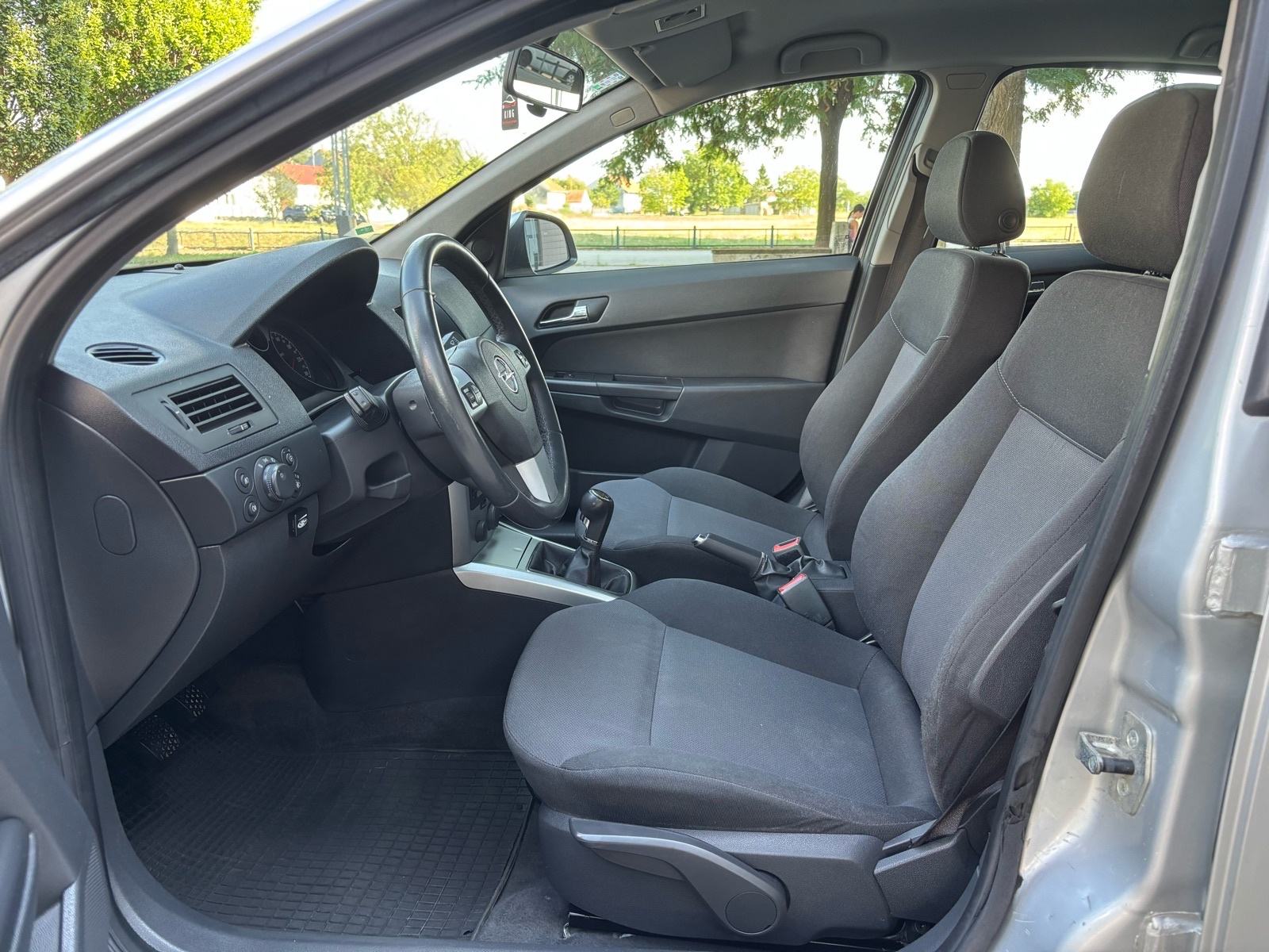 Opel Astra 1,6, PLIN✅️ KLIMA, KAMERA, NAVI., ODLIČNA, fotografija 7