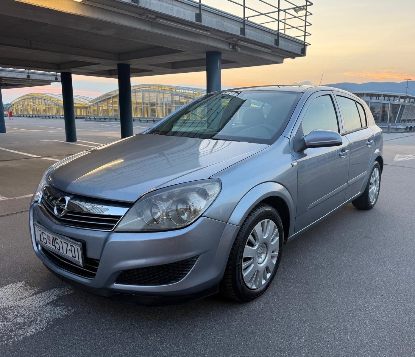 Opel Astra 1,6*Reg god dana 08/2027*Hr.Auto*Klima*, fotografija 1
