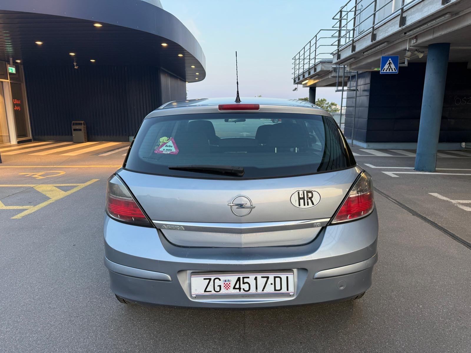 Opel Astra 1,6*Reg god dana 08/2027*Hr.Auto*Klima*, fotografija 5