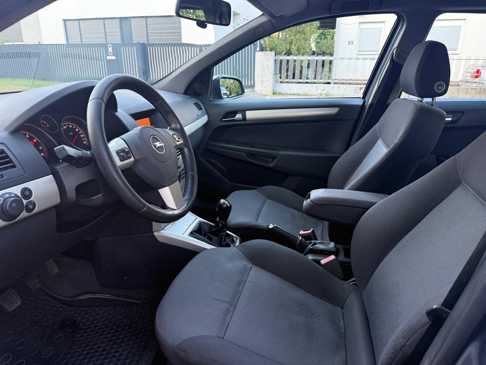 Opel Astra 1,6*Reg god dana 08/2027*Hr.Auto*Klima*, fotografija 9