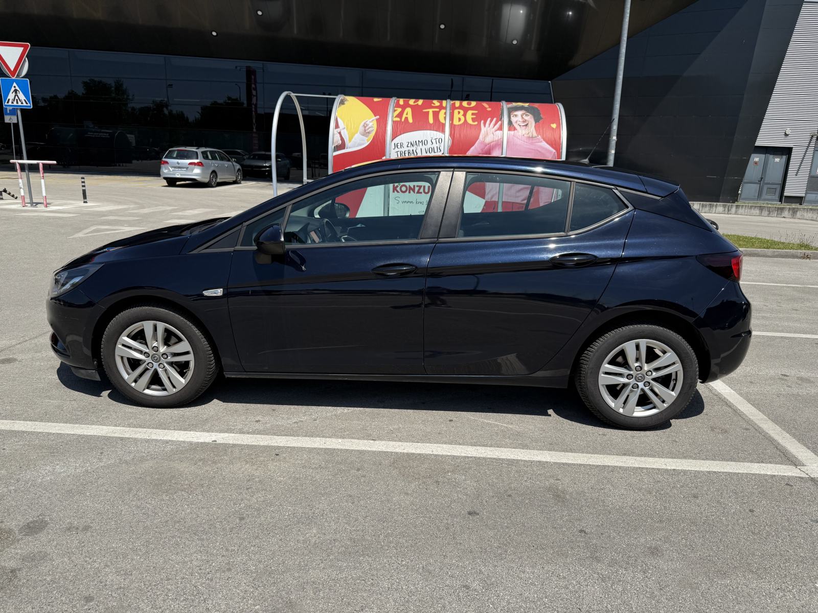 Opel Astra 1,6, fotografija 2