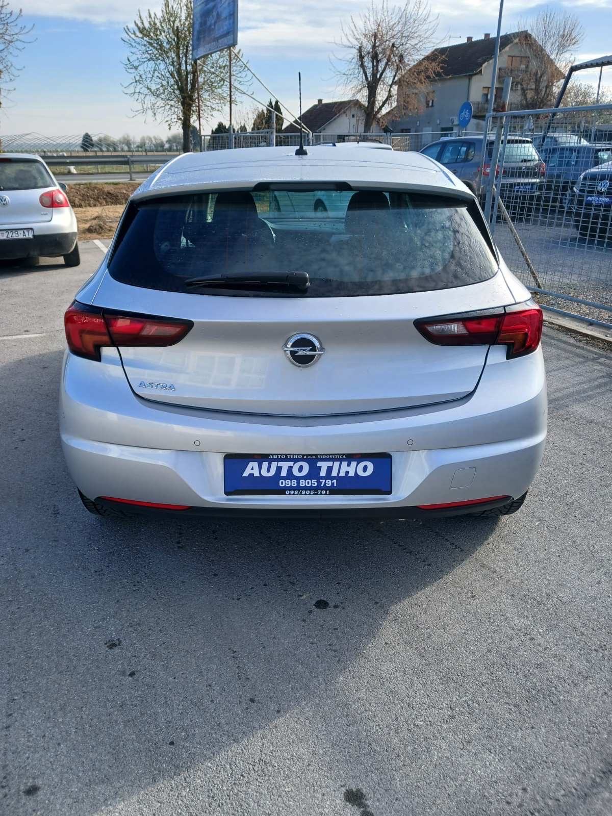 Opel Astra 1,6, fotografija 4
