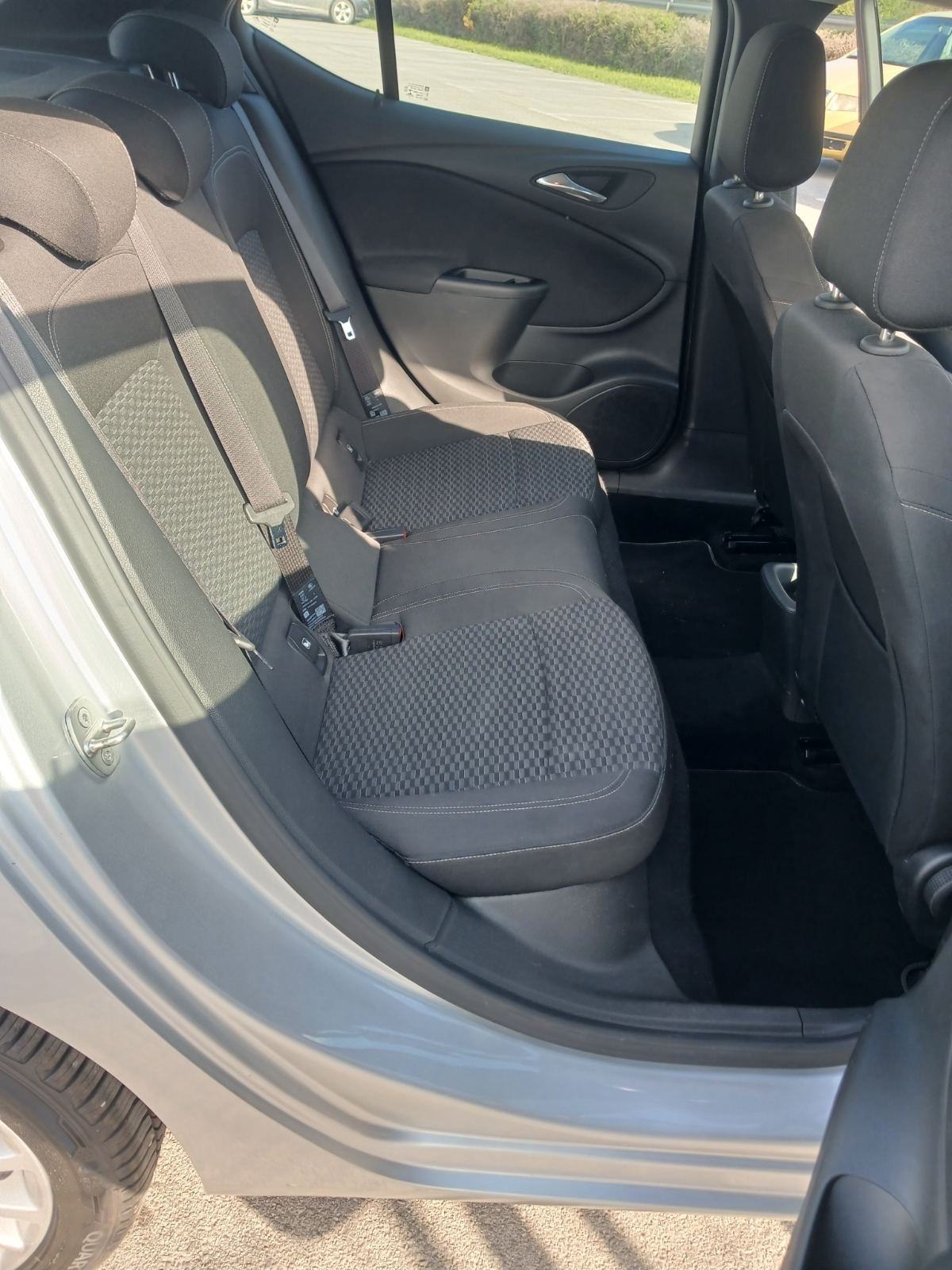 Opel Astra 1,6, fotografija 12