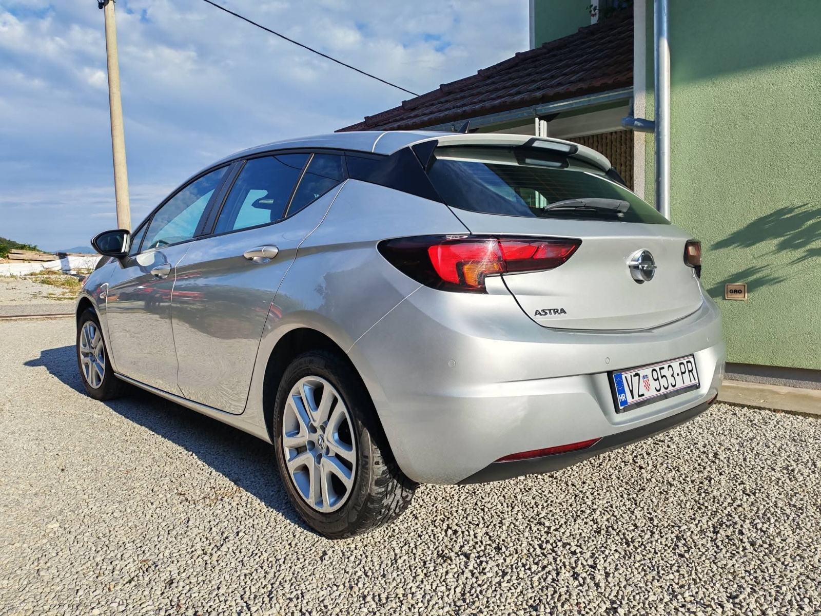 Opel Astra 1,6, fotografija 3