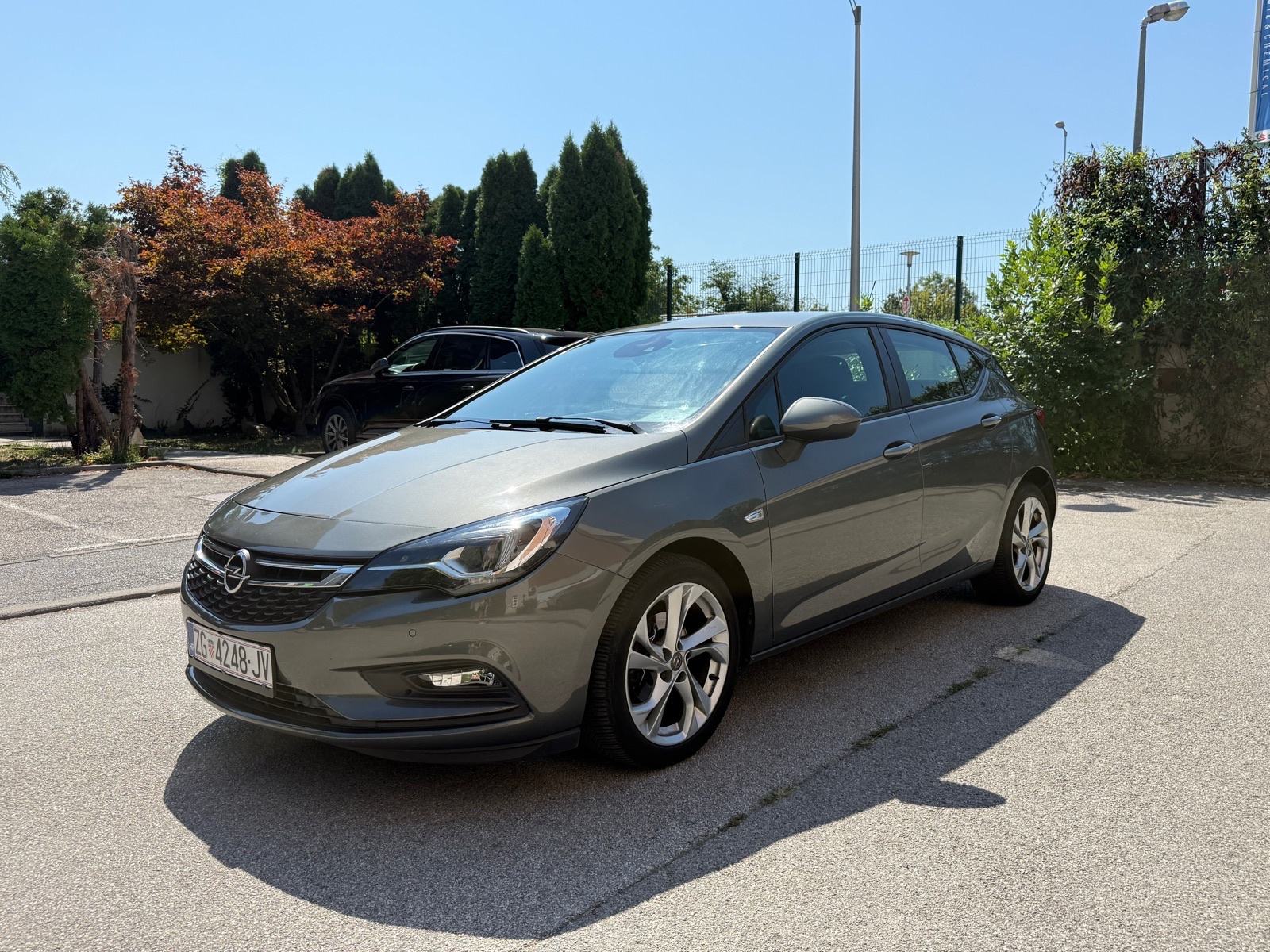 Opel Astra 1,6 - TOP AUTO, fotografija 3