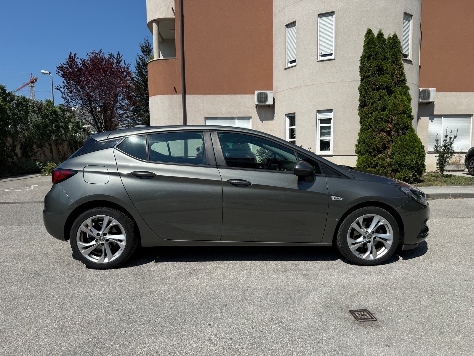 Opel Astra 1,6 - TOP AUTO, fotografija 5