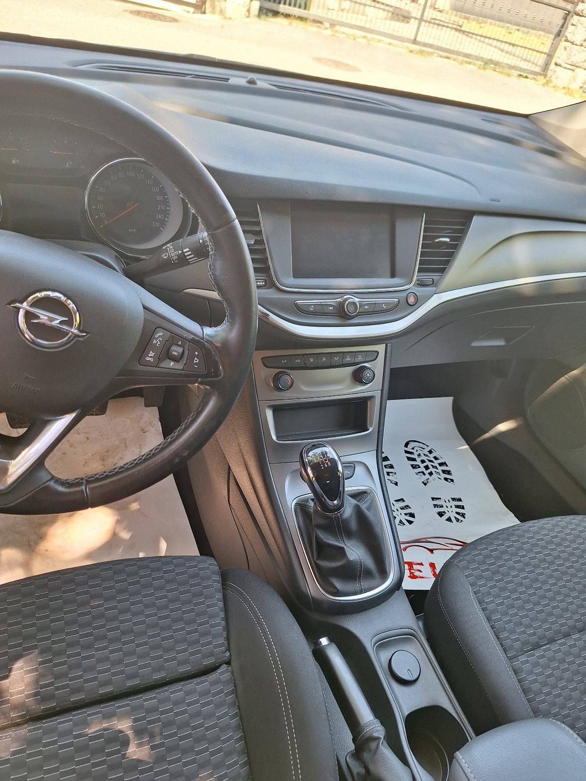 Opel Astra 1,6, fotografija 7