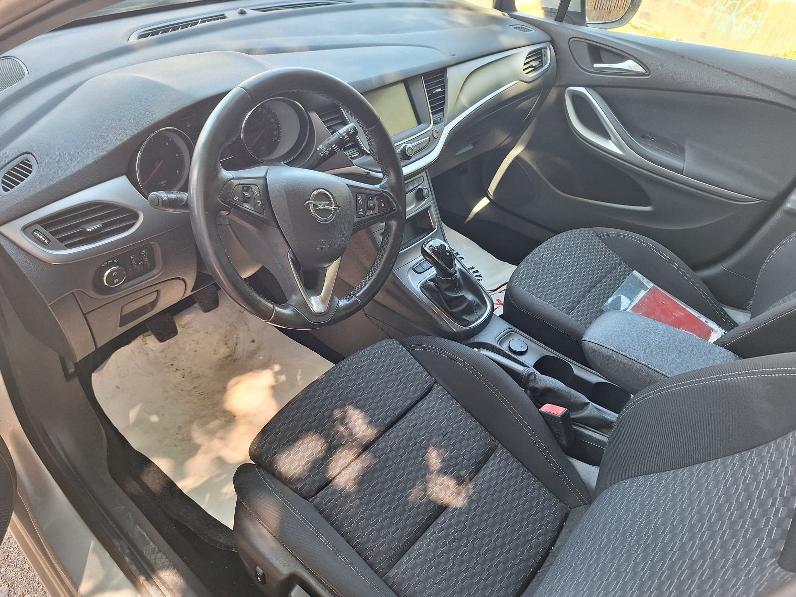 Opel Astra 1,6, fotografija 6