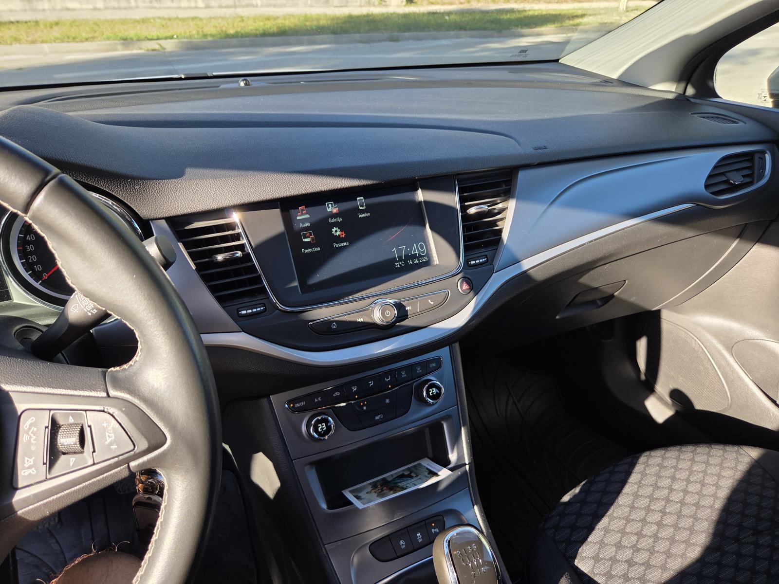 Opel Astra 1,6, fotografija 8