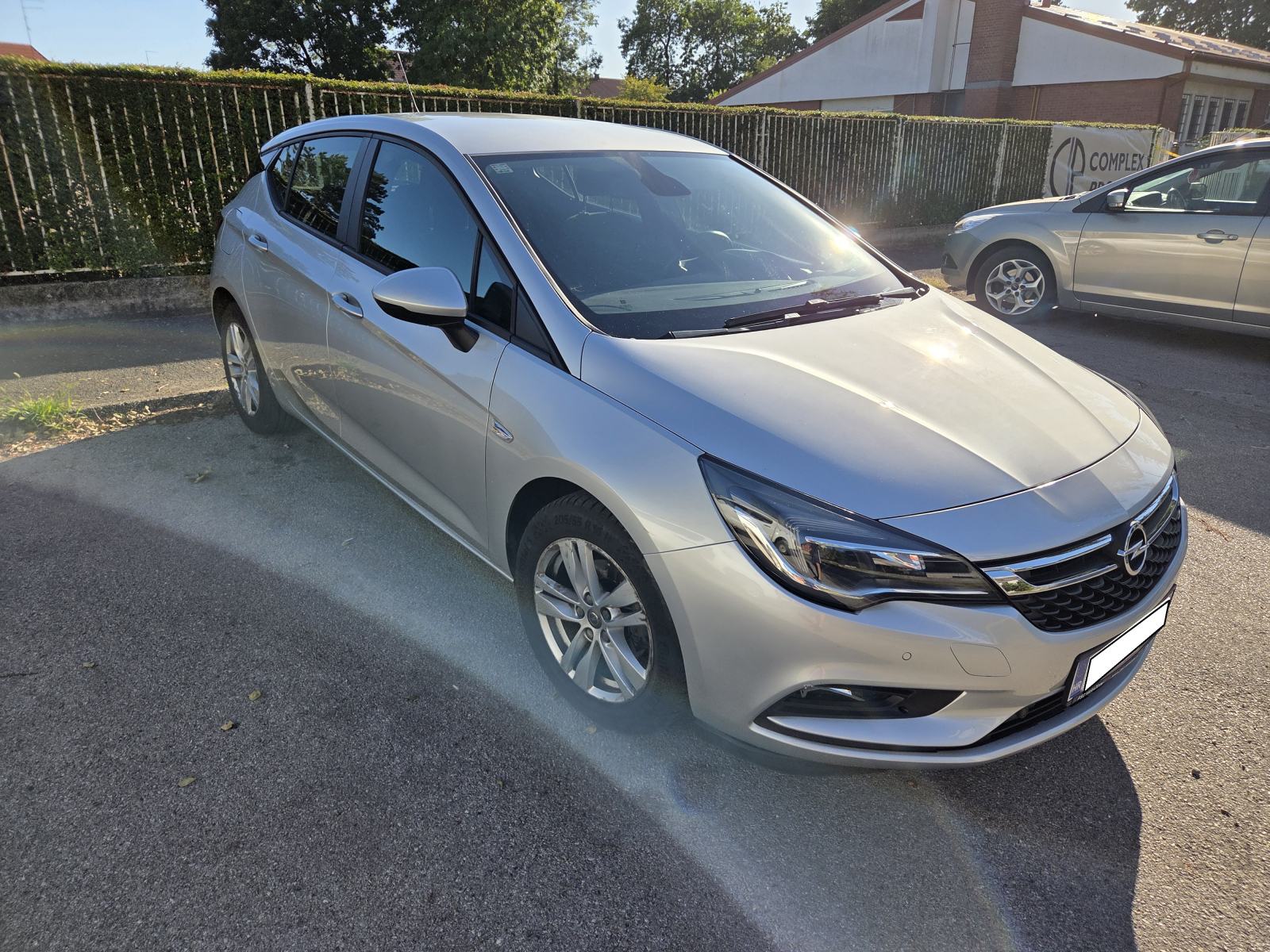 Opel Astra 1,6, fotografija 3