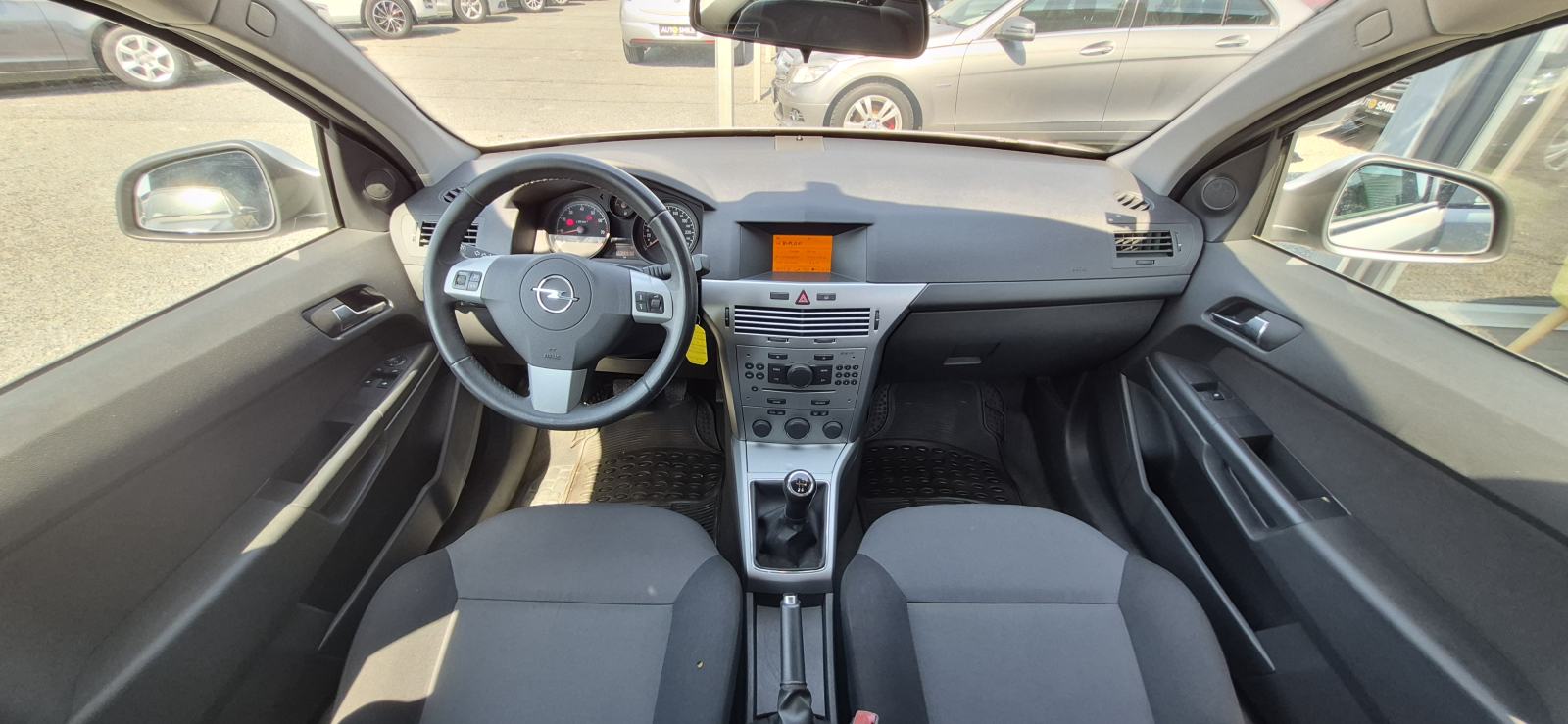 Opel Astra 1,6B, HR AUTO, TEMP, SENZORI, MAGLENKE, REG. 09/26..., 2013 god., fotografija 19